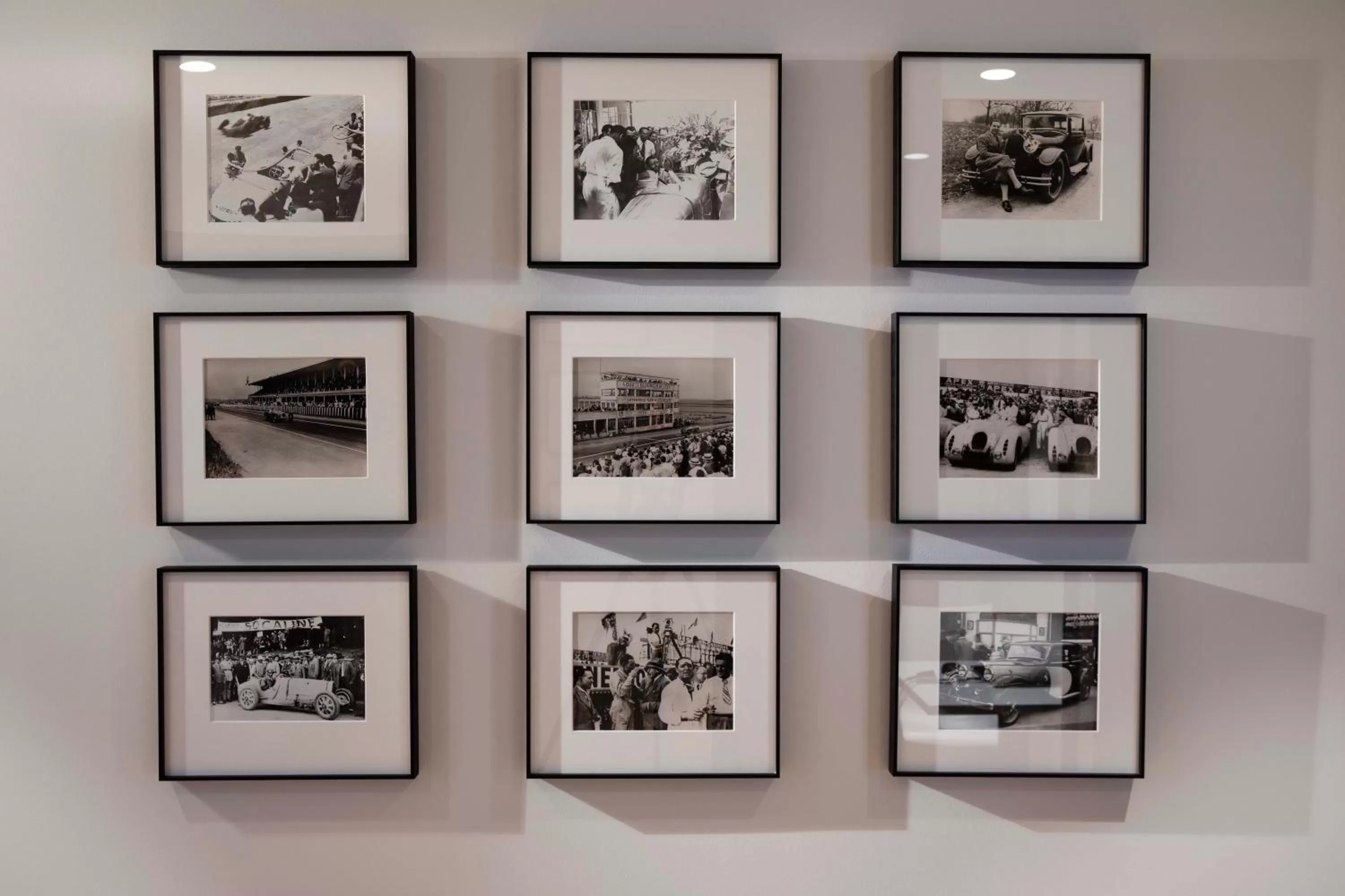 Decorative detail in Hotel Le Bugatti