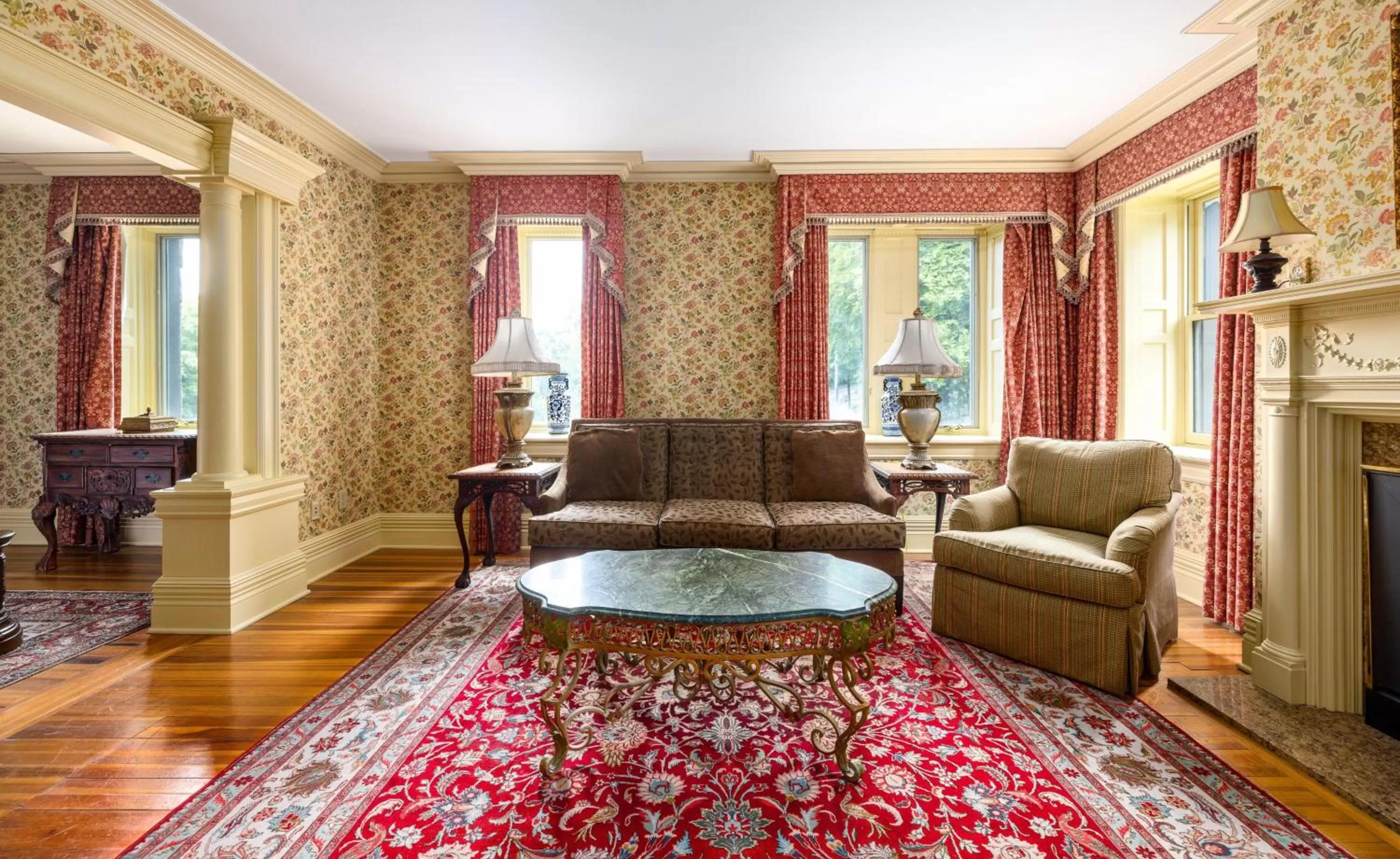 Seating Area in The Inn at Erlowest