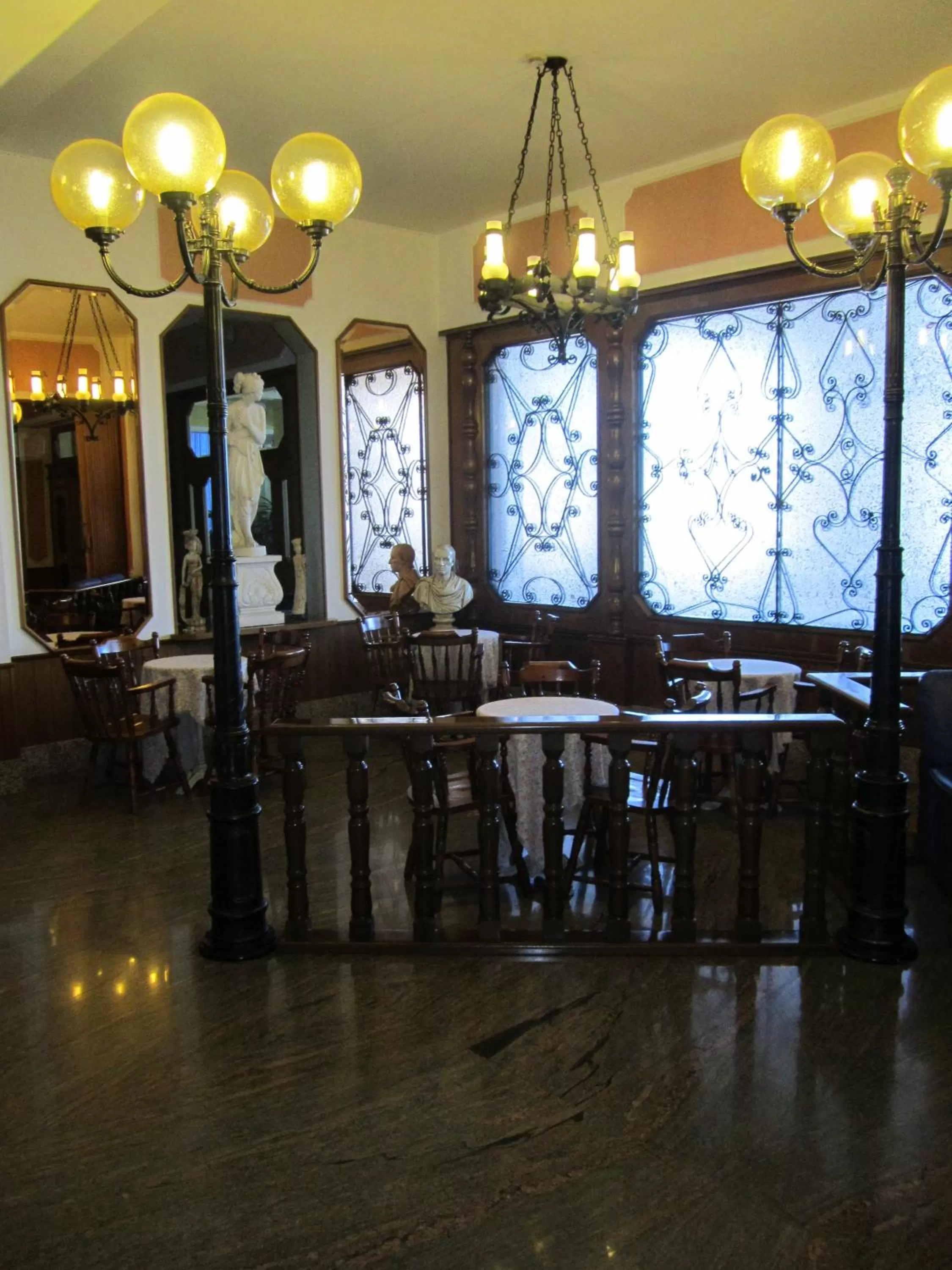 Communal lounge/ TV room in Tourist Hotel