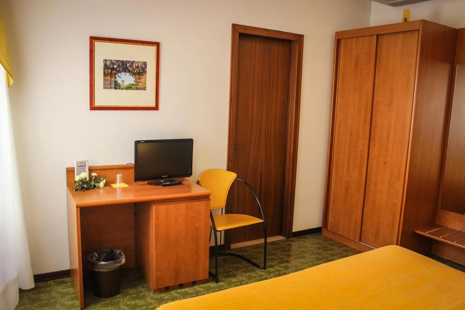 TV and multimedia, Bed in Hotel Centrale