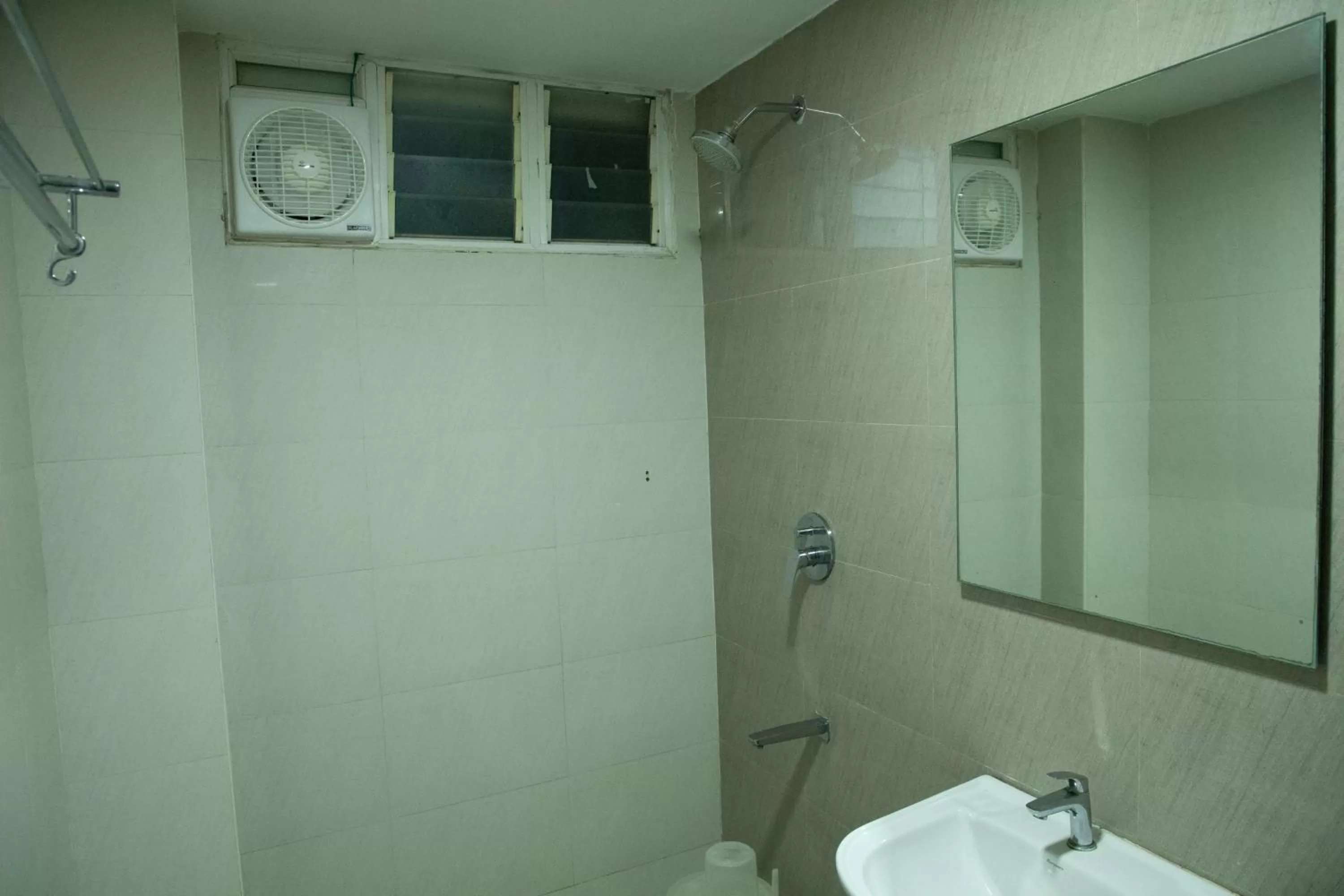 Bathroom in Arunaachalaa Resiidency