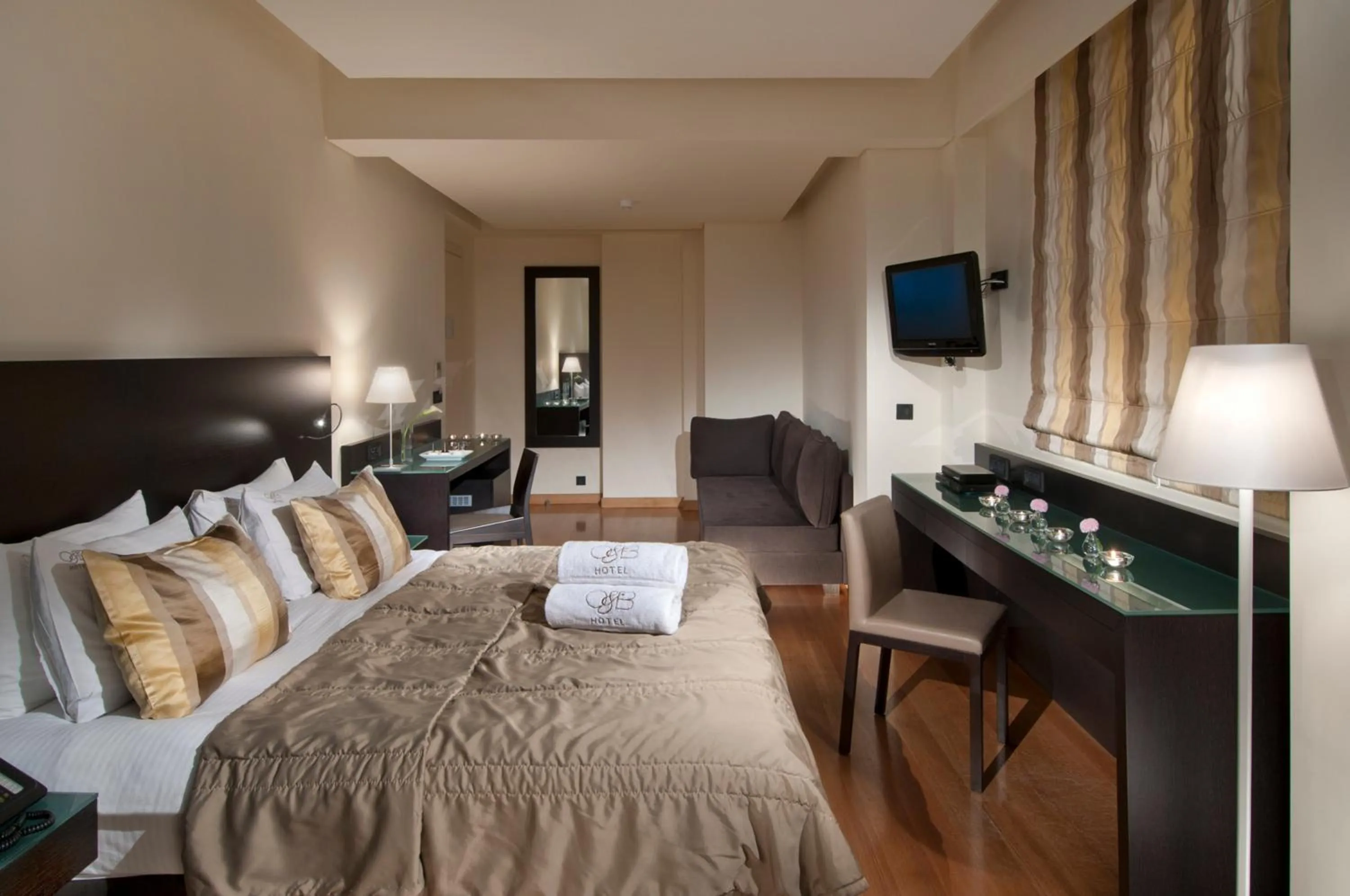 Bedroom, Bed in O&B Athens Boutique Hotel