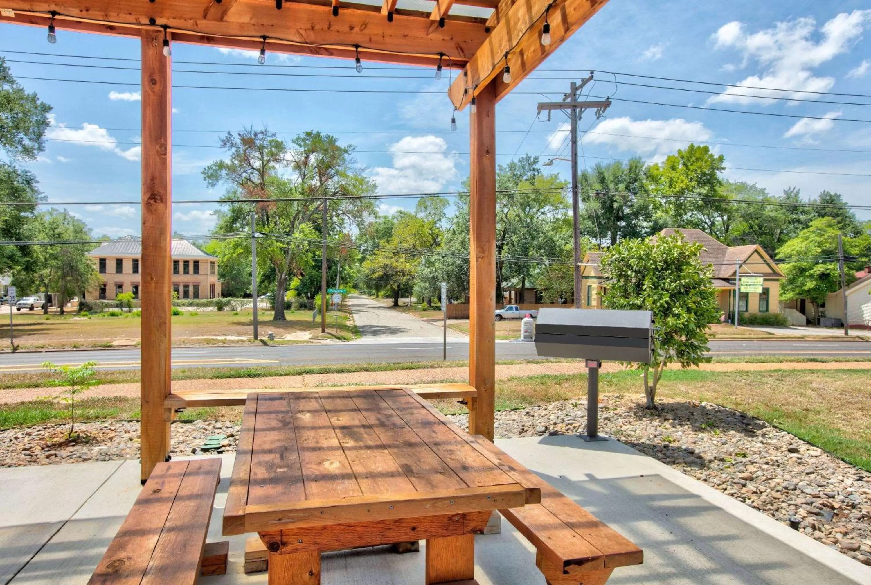 BBQ facilities in Super 8 by Wyndham Palestine TX