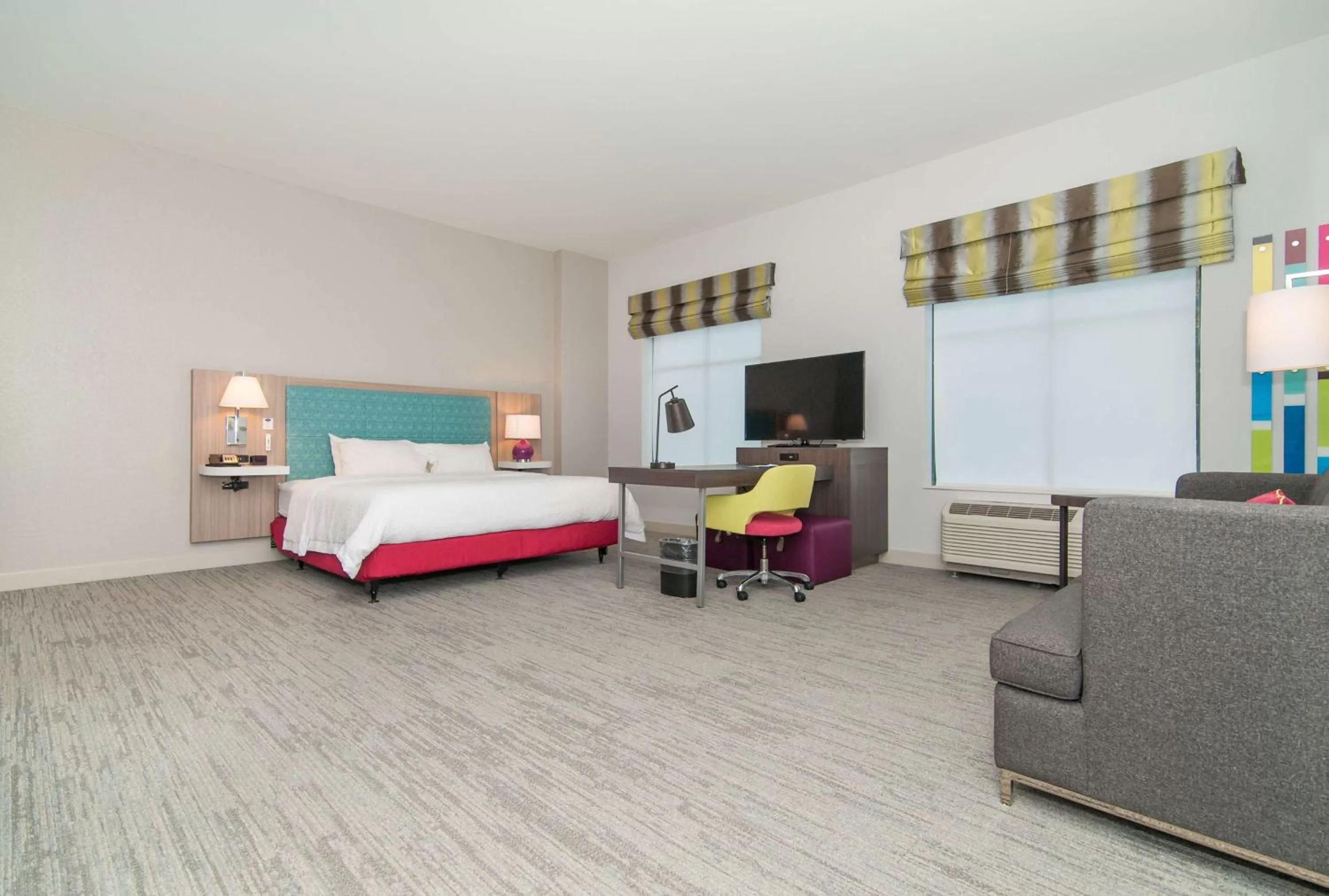 Bedroom, Bed in Hampton Inn Norwich