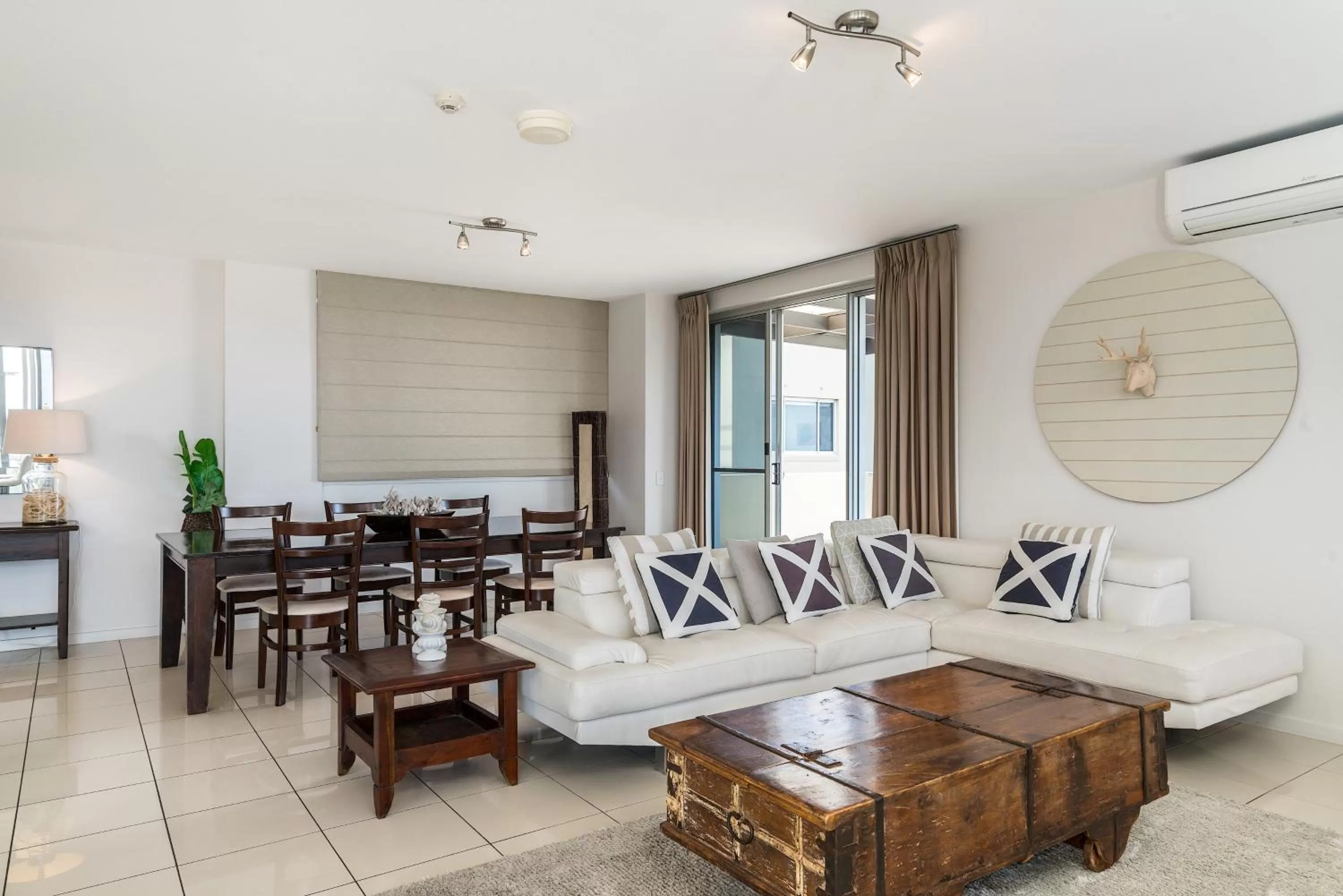 Living room in Grandview Apartments