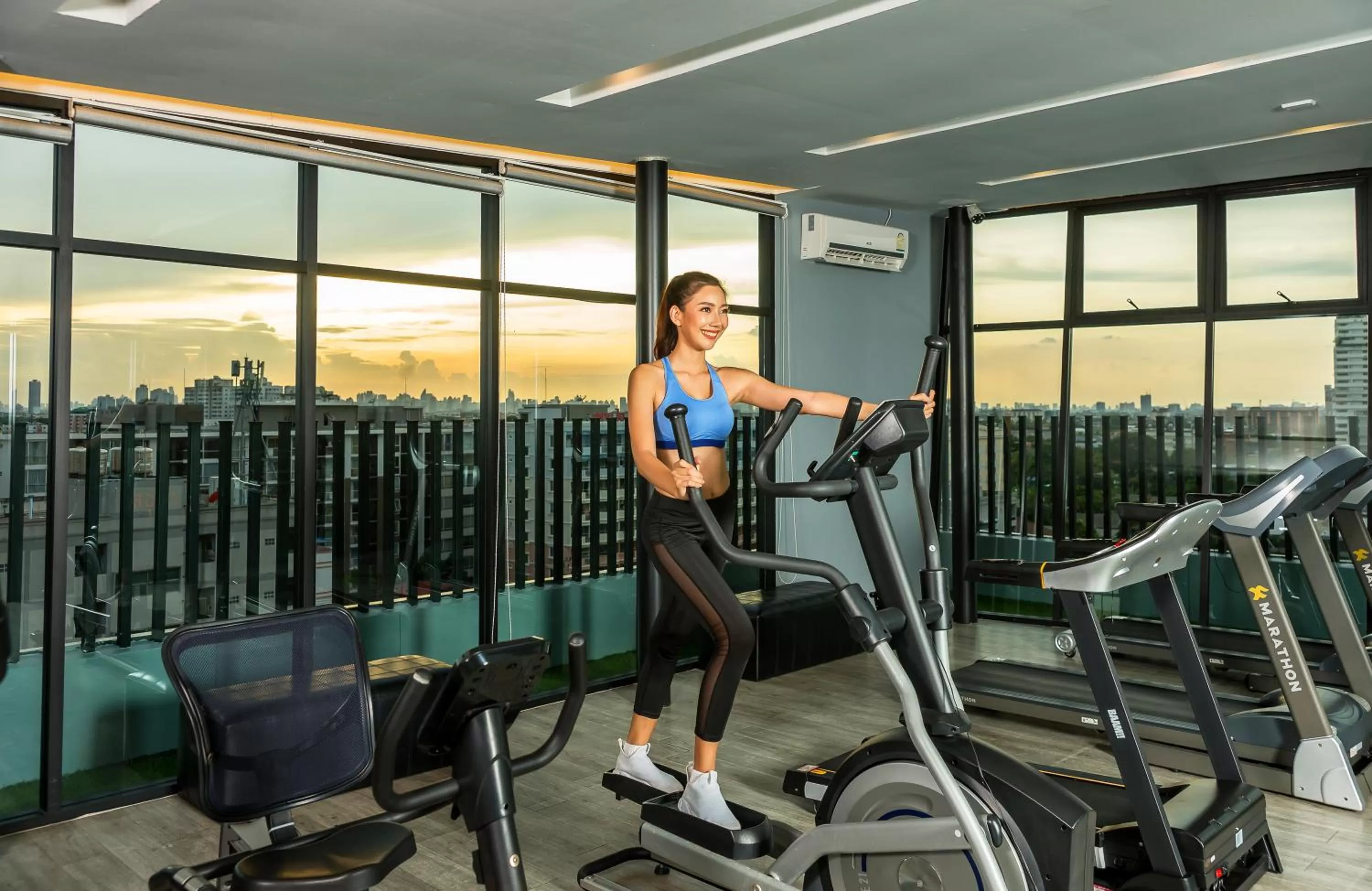 Fitness centre/facilities in De Botan Srinakarin Hotel & Residence