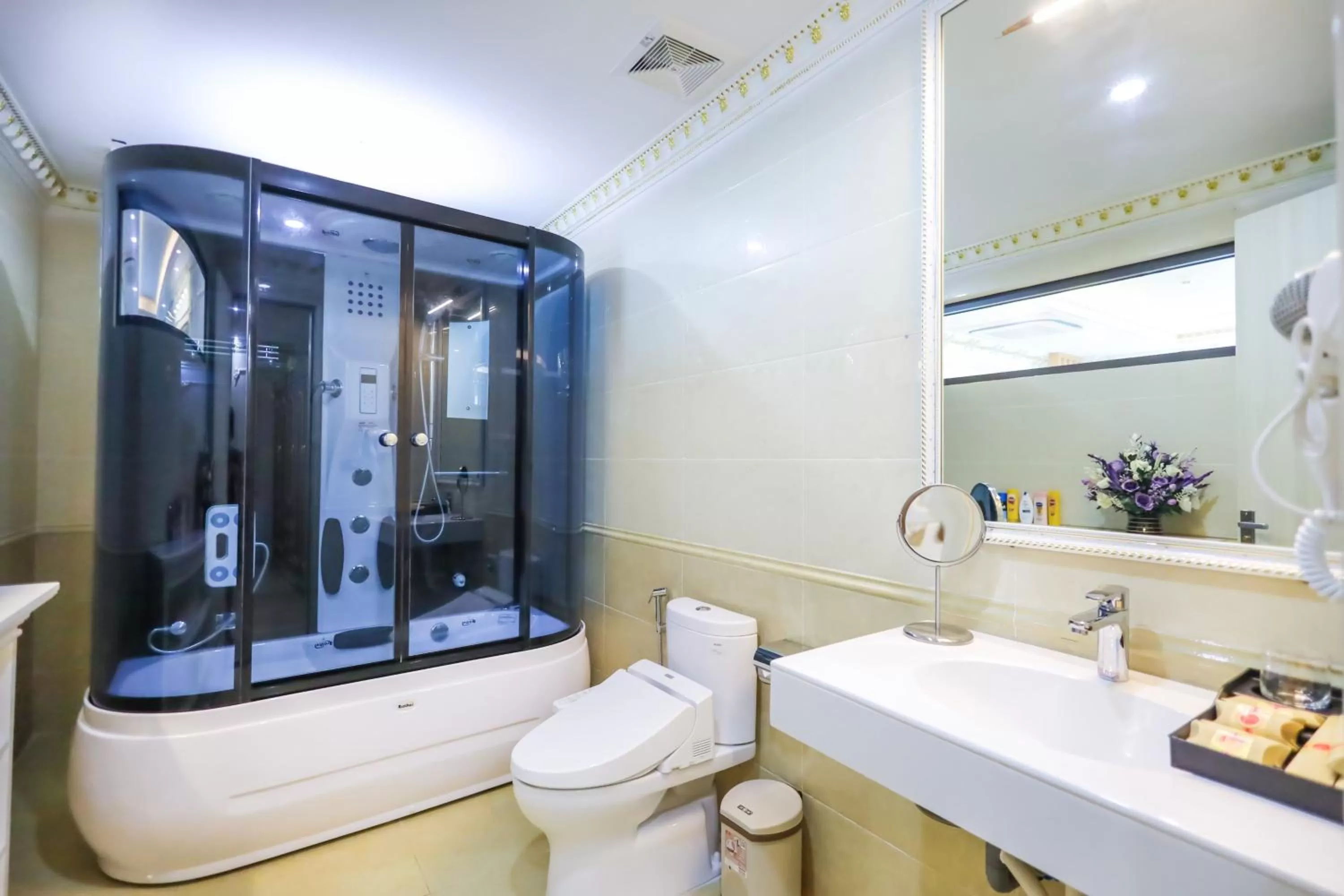 Khách Sạn Phượng Hoàng 3