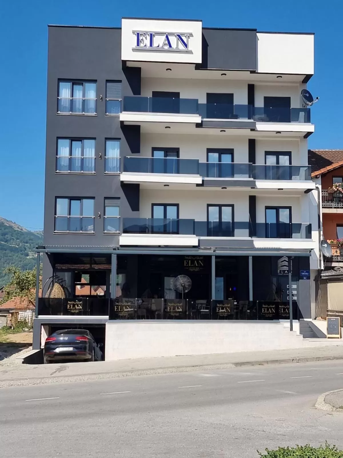 Property Building in Elan Luxury Apartments & Lounge Bar