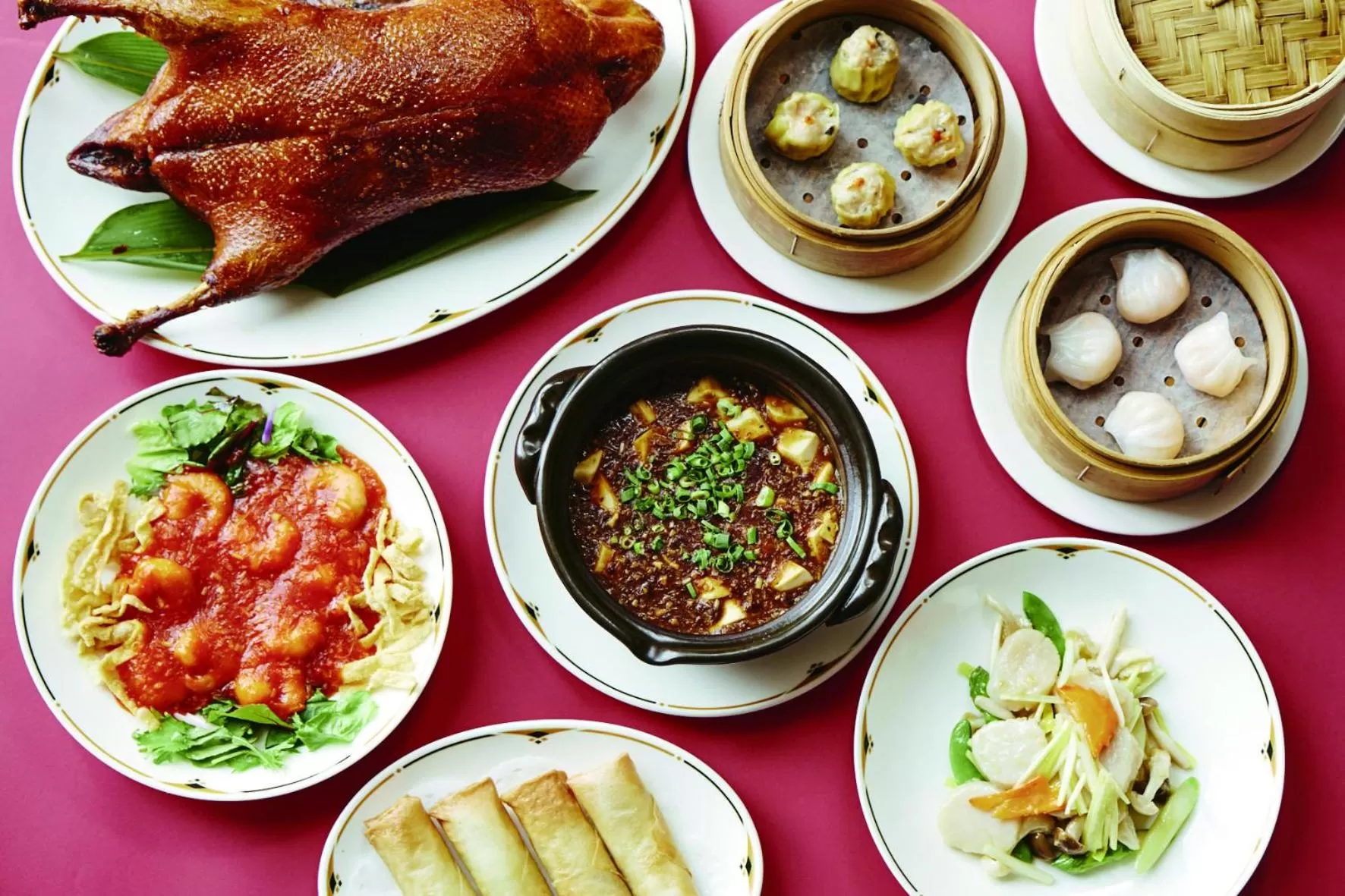 Restaurant/places to eat in Royal Pines Hotel Urawa