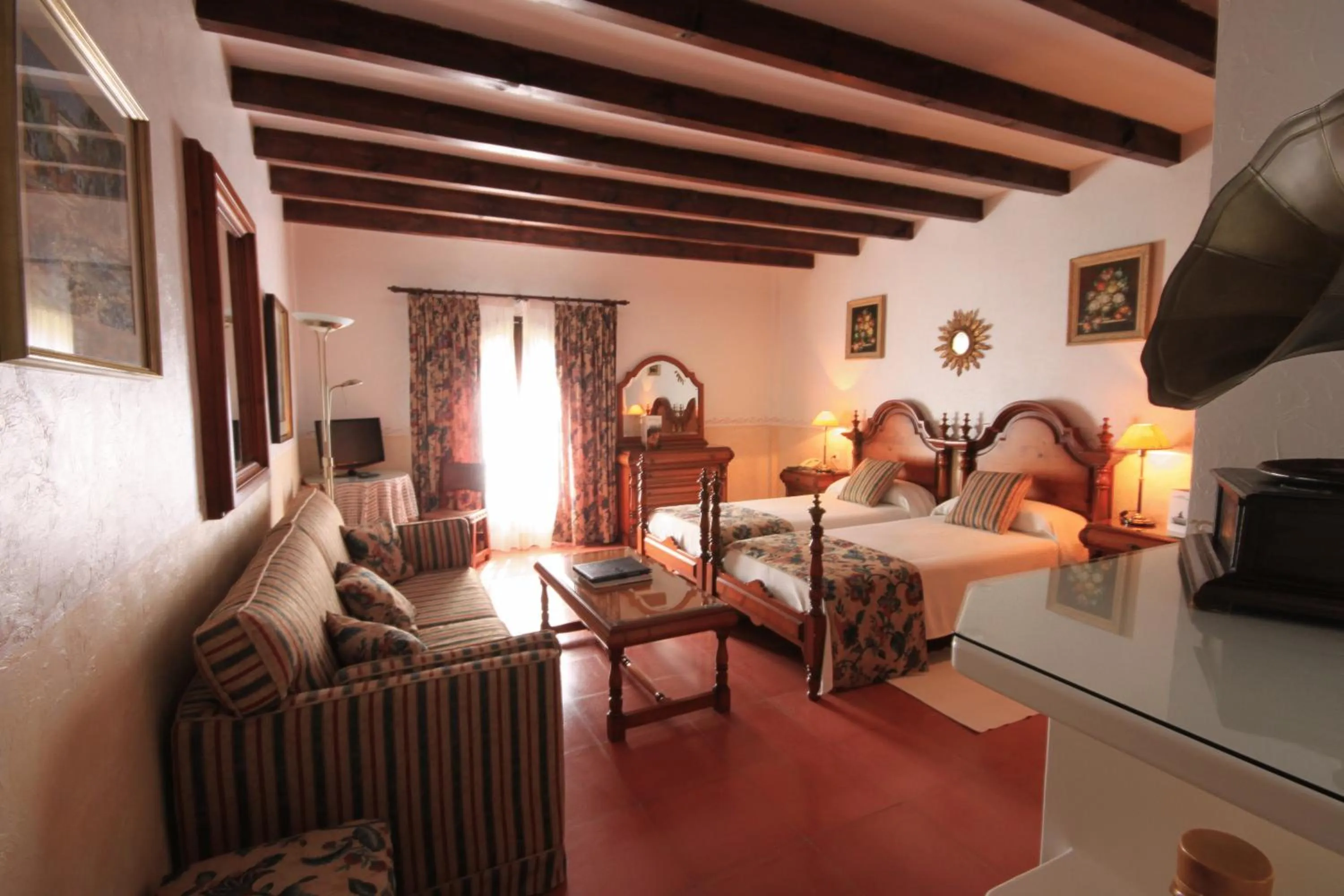 Photo of the whole room, Bed in Petit Hotel Ses Rotges - Only Adults