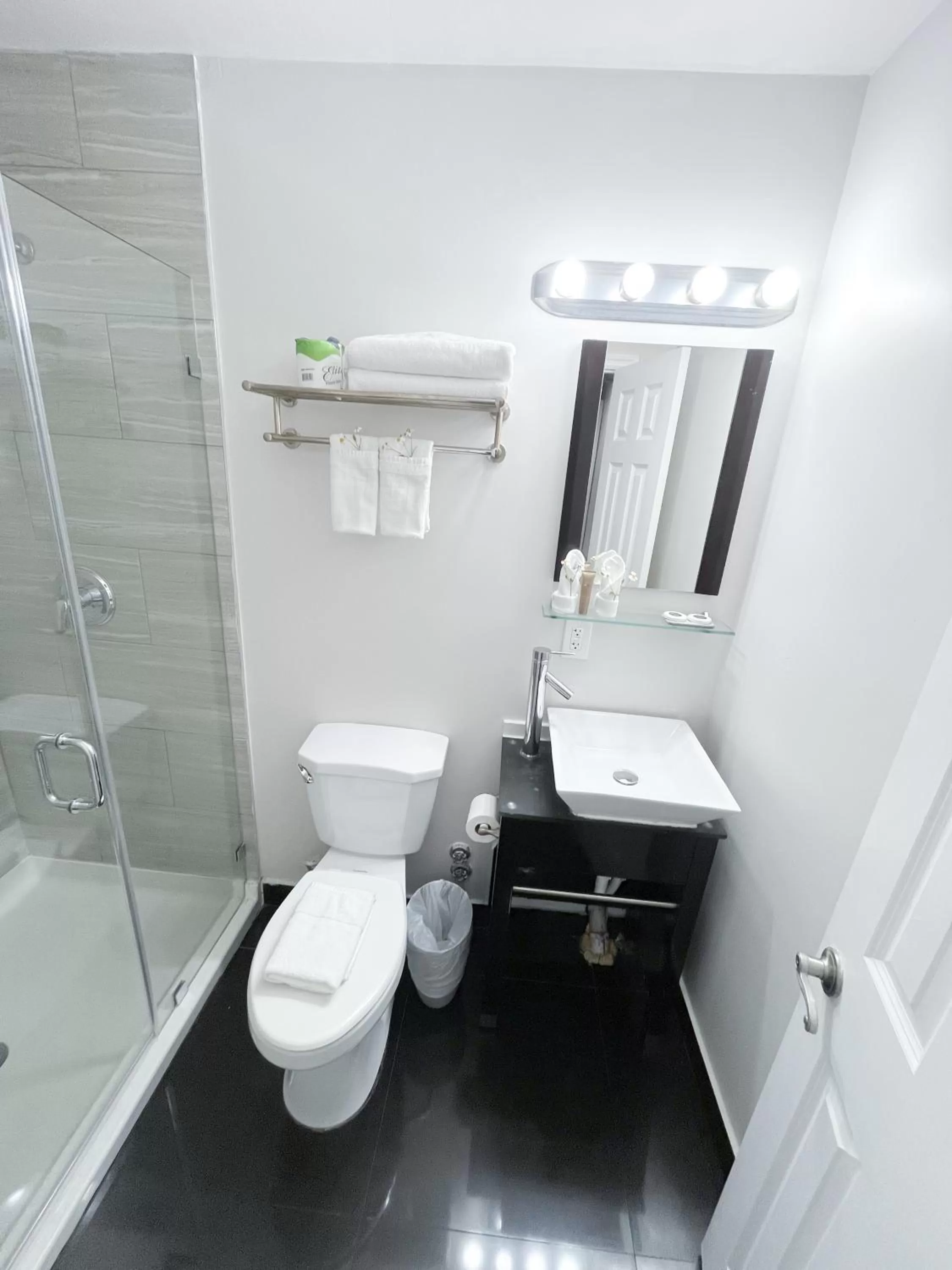 Shower in Fashion Boutique Hotel