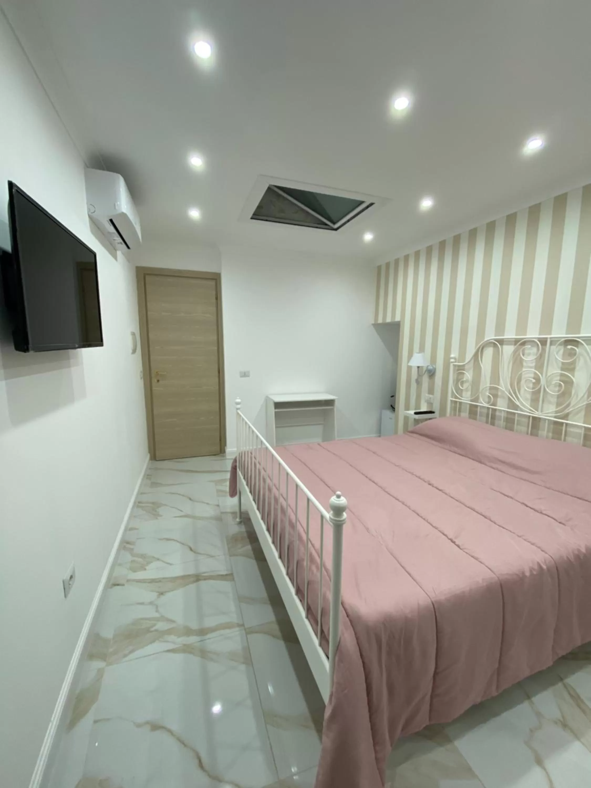 Bedroom, Bed in B&B Carmé