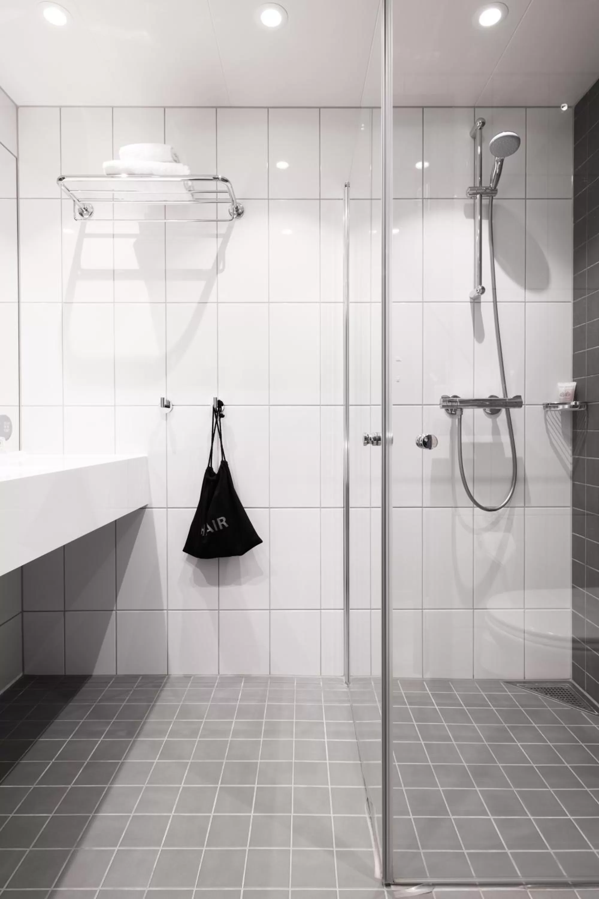 Shower in Comfort Hotel Porsgrunn