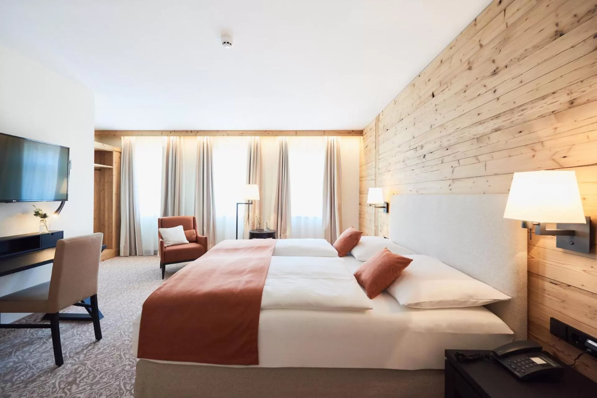 Photo of the whole room, Bed in Gasthof Linde