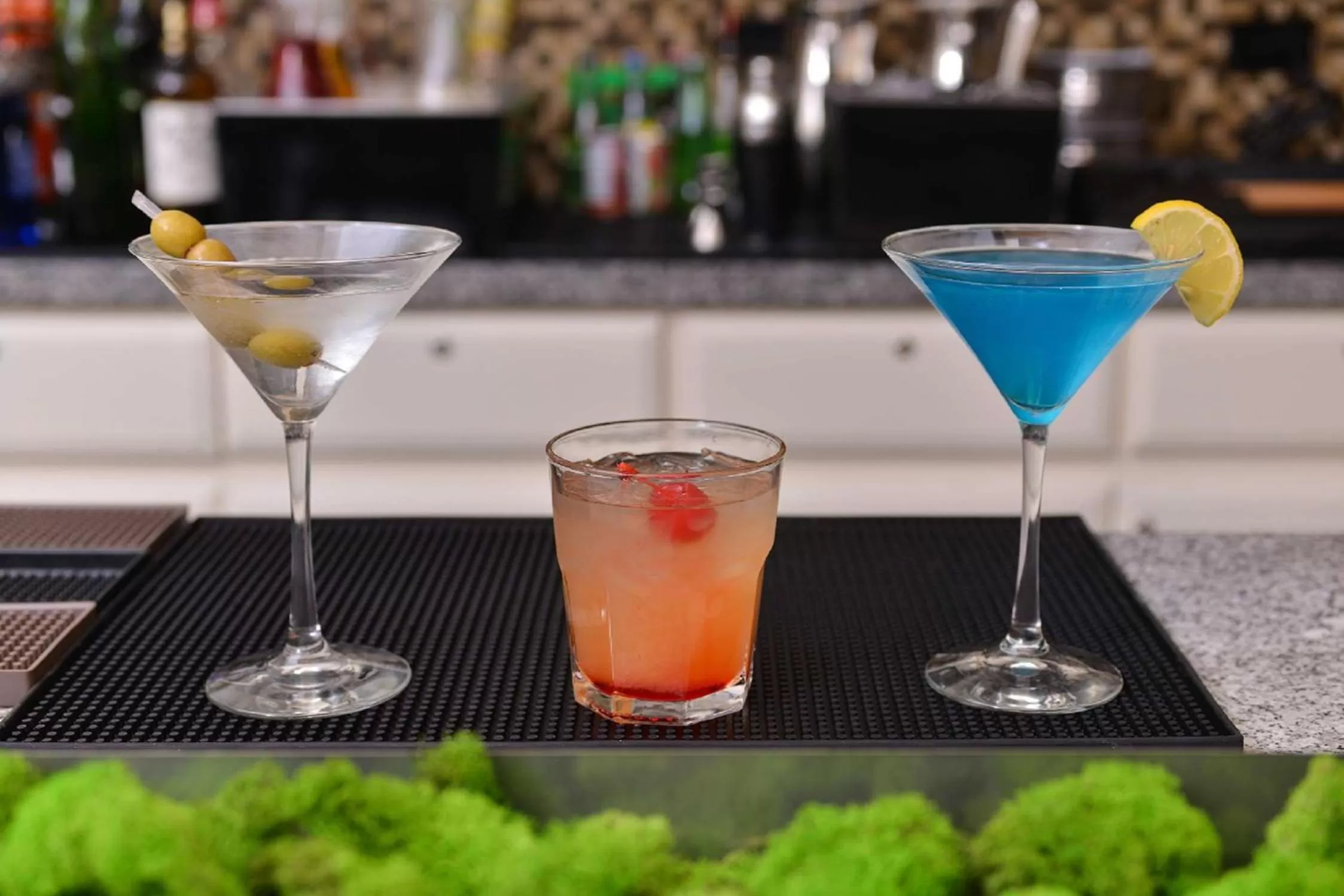 Lounge or bar in Hilton Garden Inn Addison