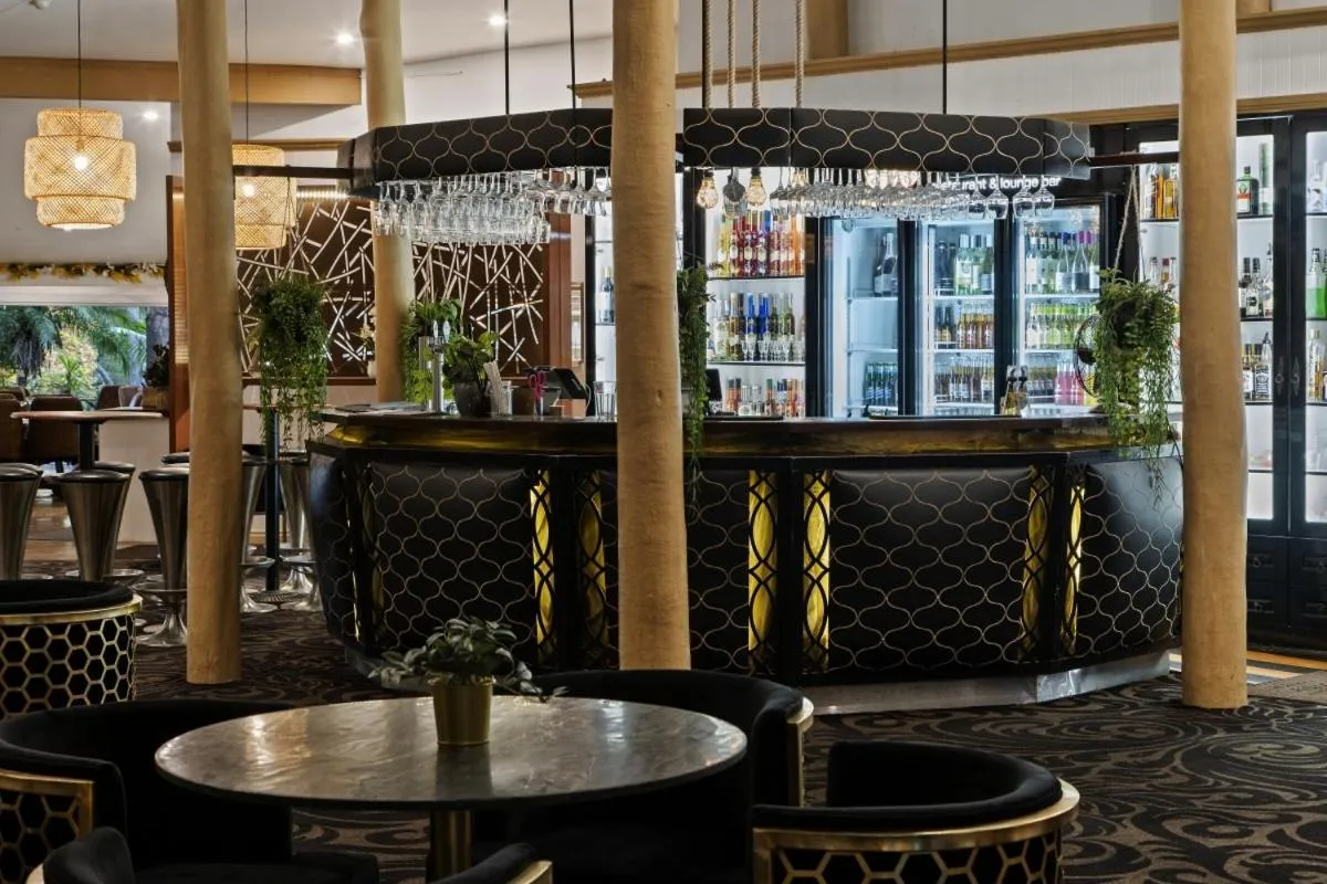 Lounge or bar, Lounge/Bar in Cedar Creek Lodges