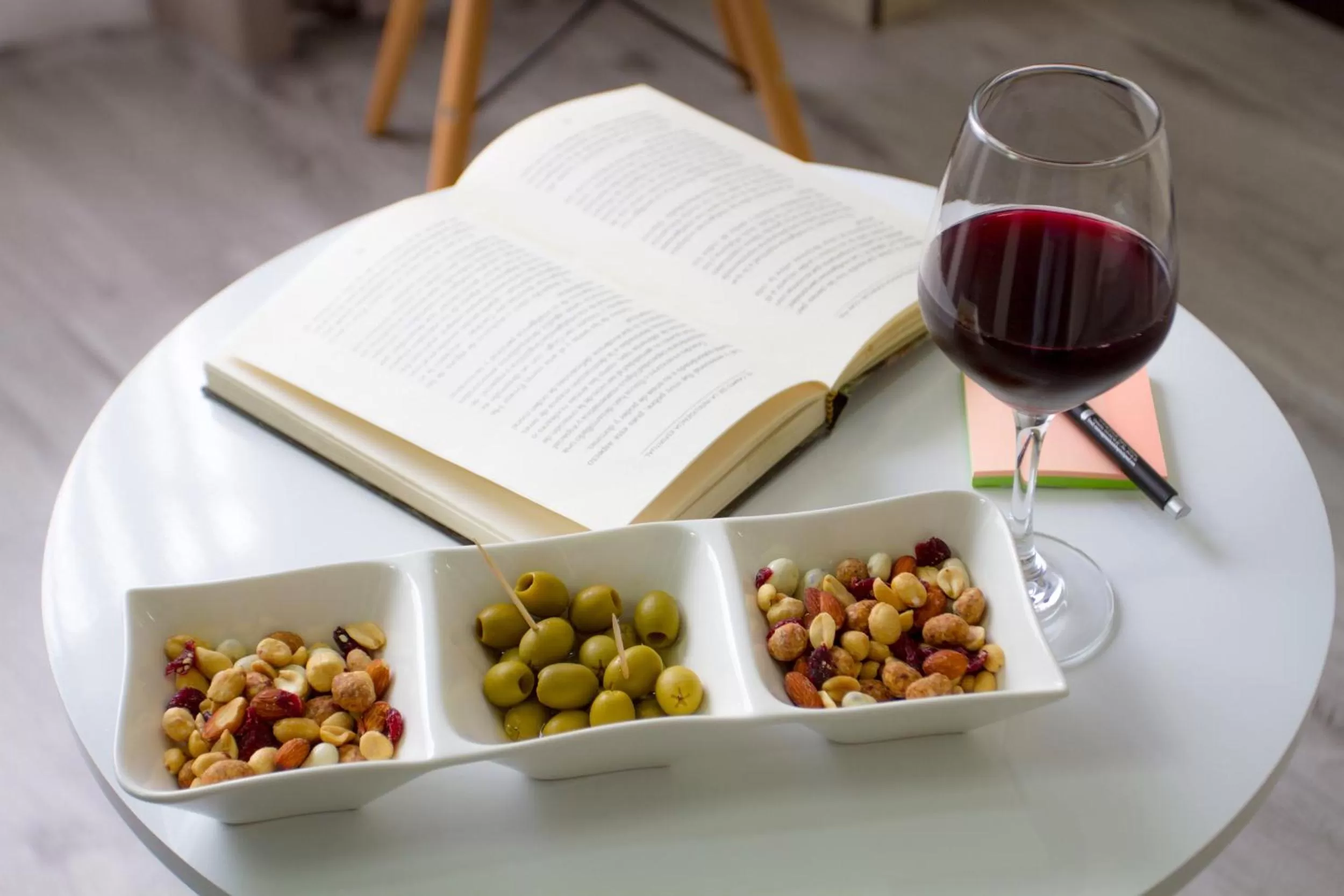 Alcoholic drinks in Hotel WLH Silver Bogota - White Lighthouse