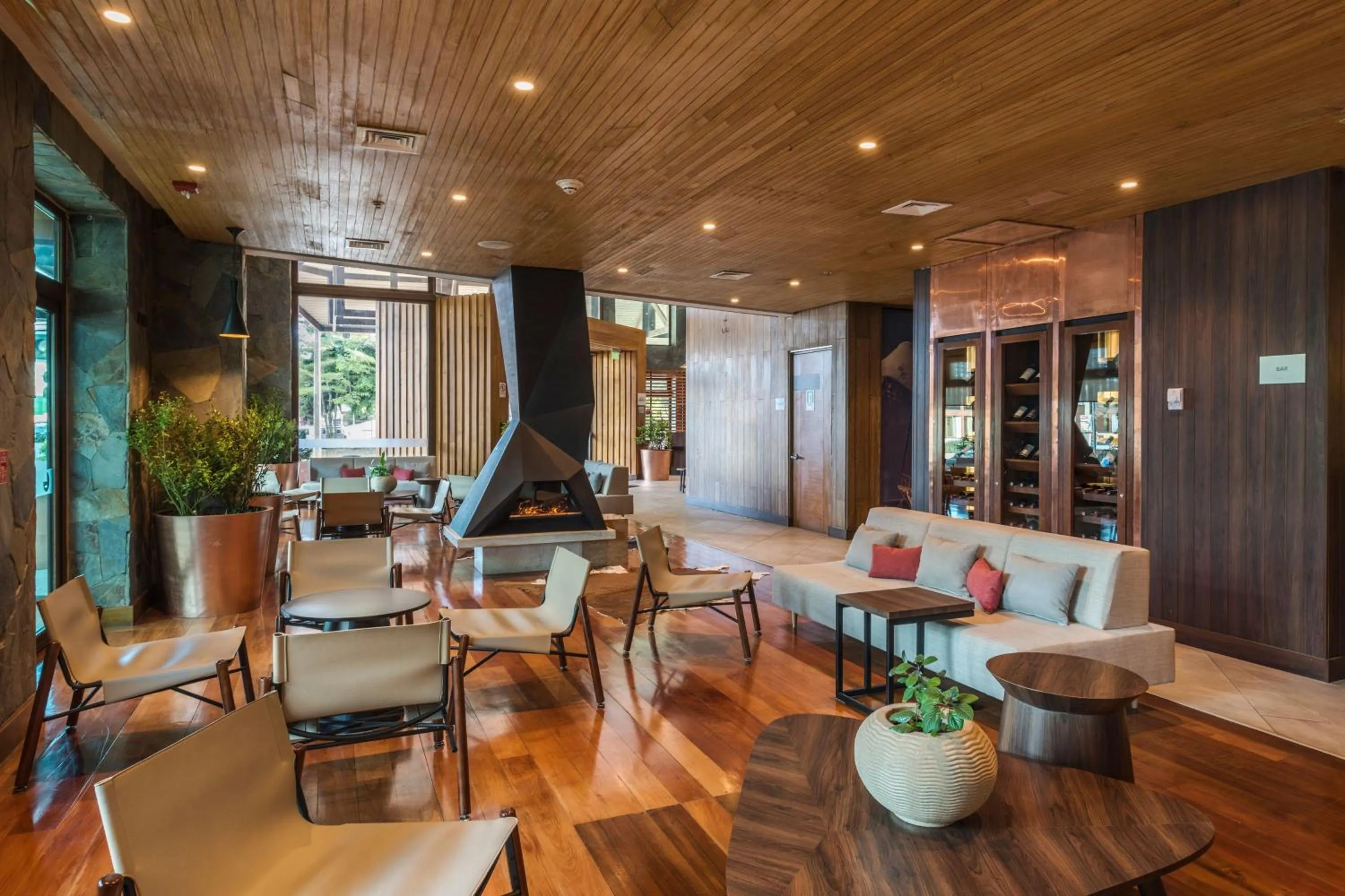 Lobby or reception in Courtyard by Marriott Puerto Montt