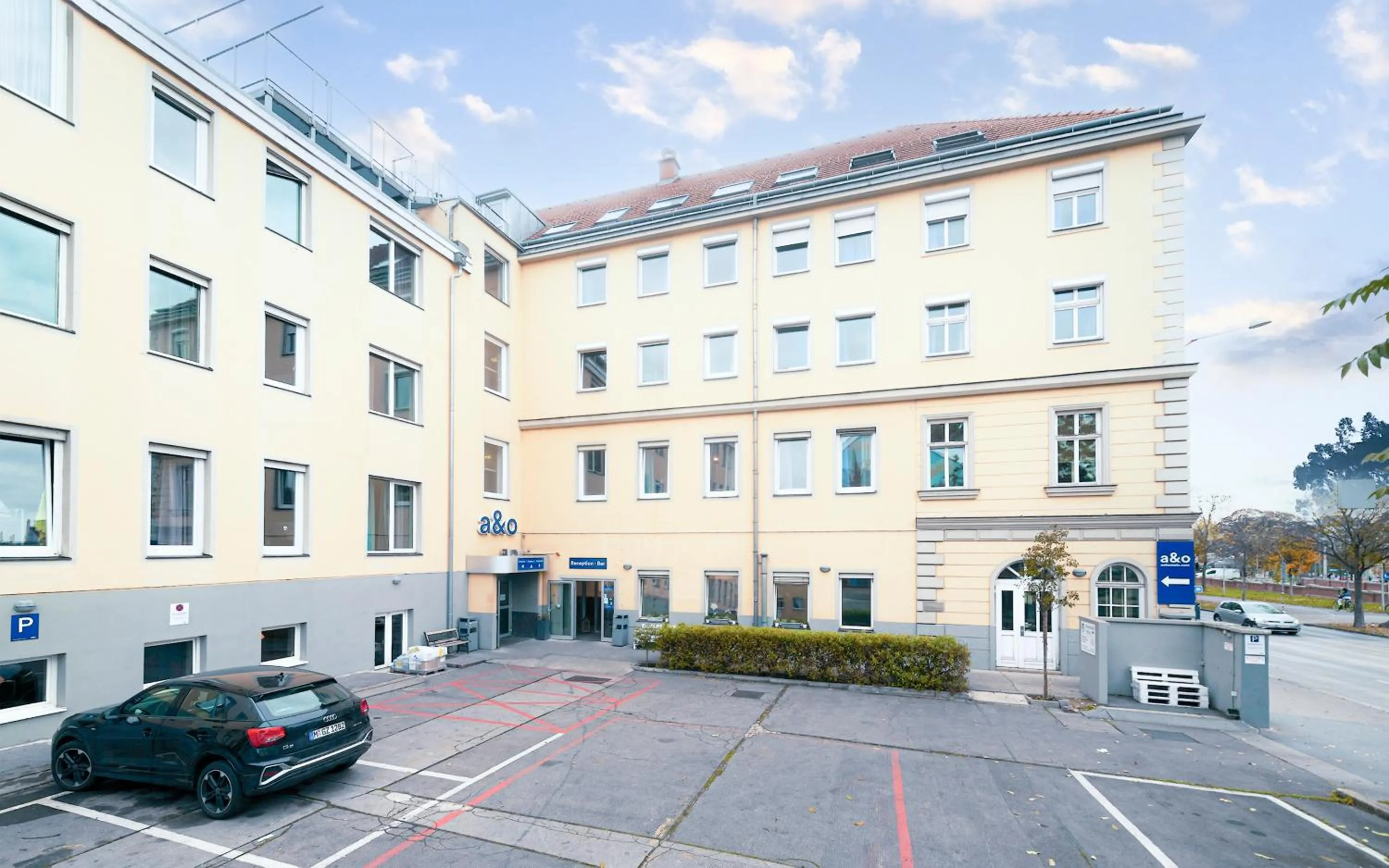 Property building in a&o Wien Stadthalle