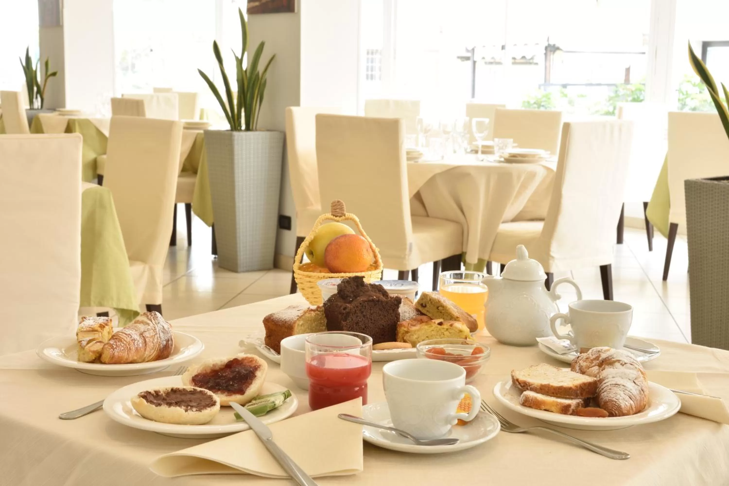 Restaurant/places to eat in Hotel Ristorante La Marina Mhotelsgroup