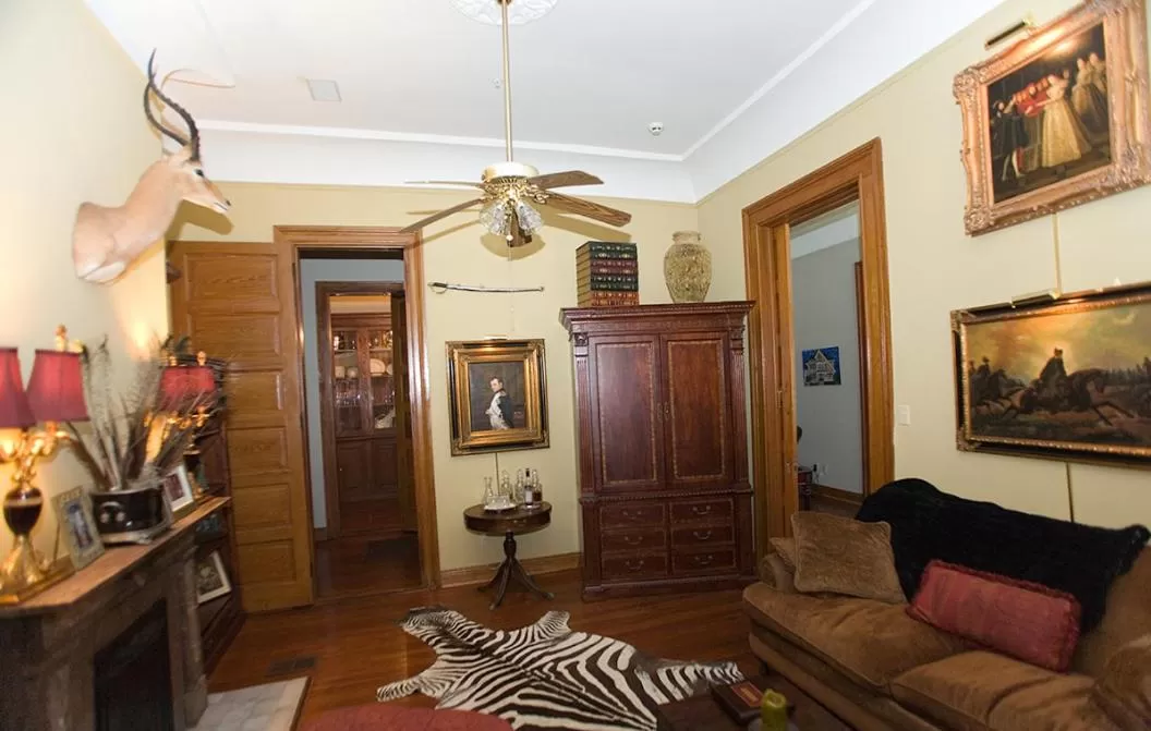 Area and facilities in 1896 O'Malley House