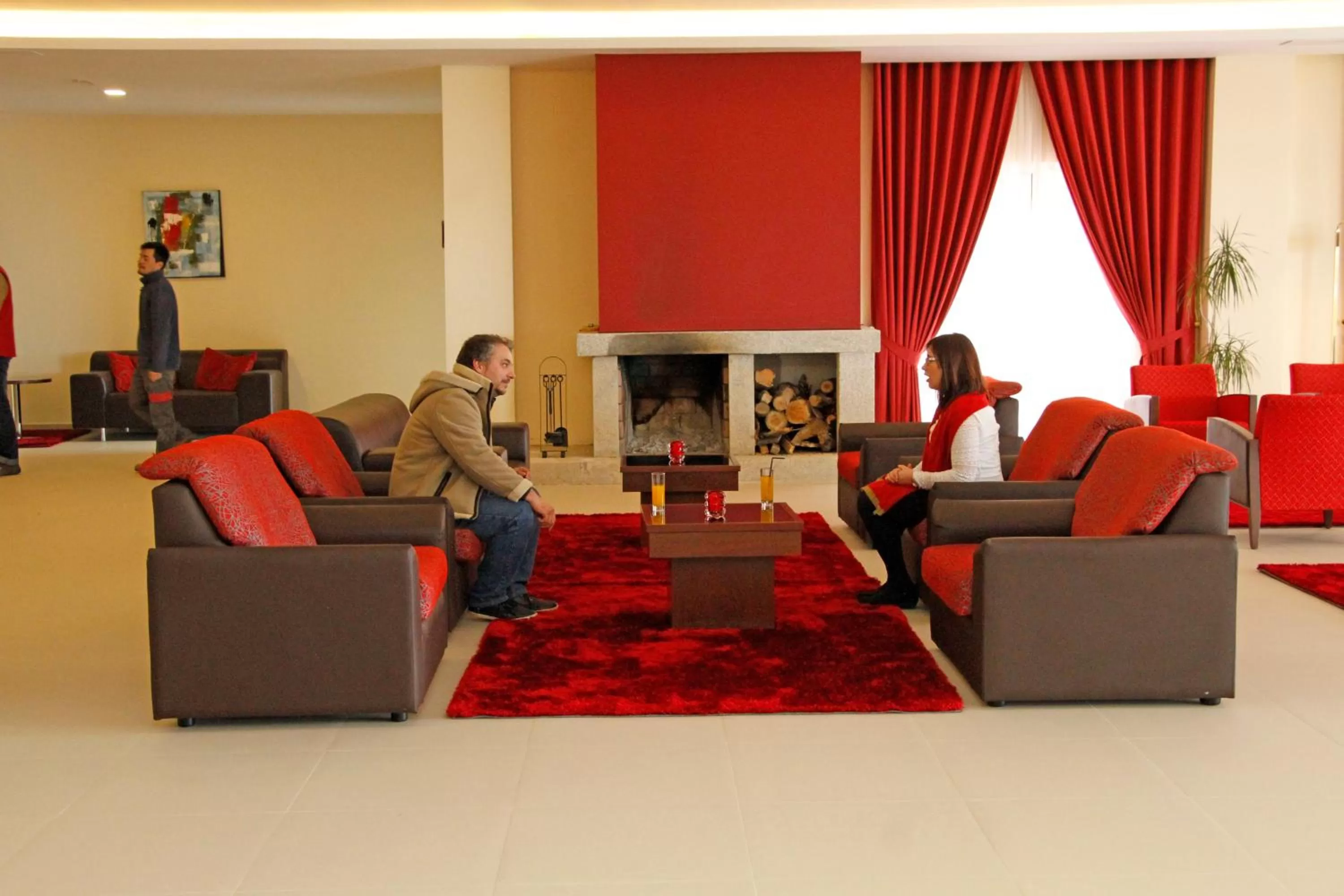 People in Palace Hotel & SPA Termas do Bicanho