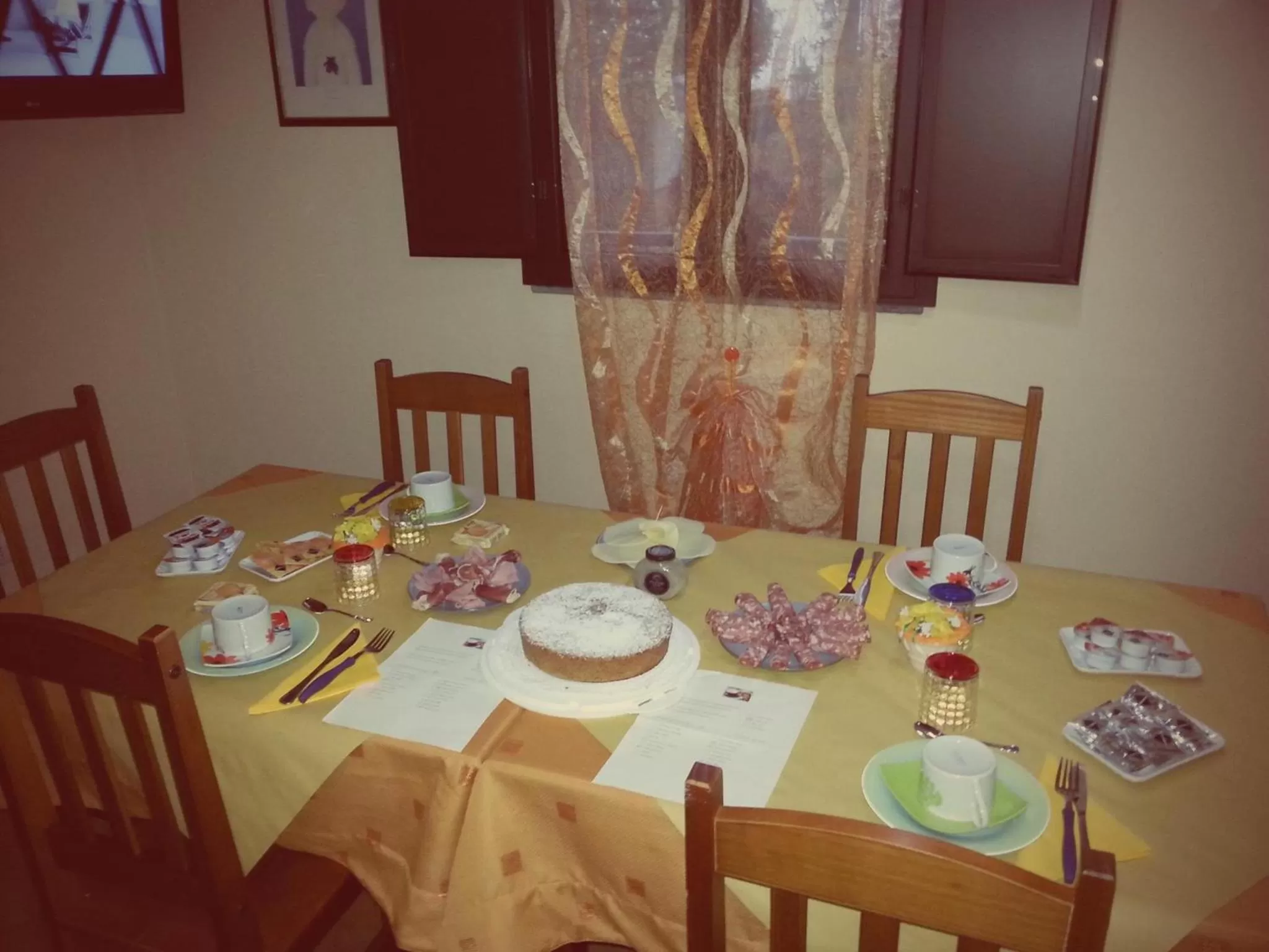 Day, Restaurant/Places to Eat in Etma