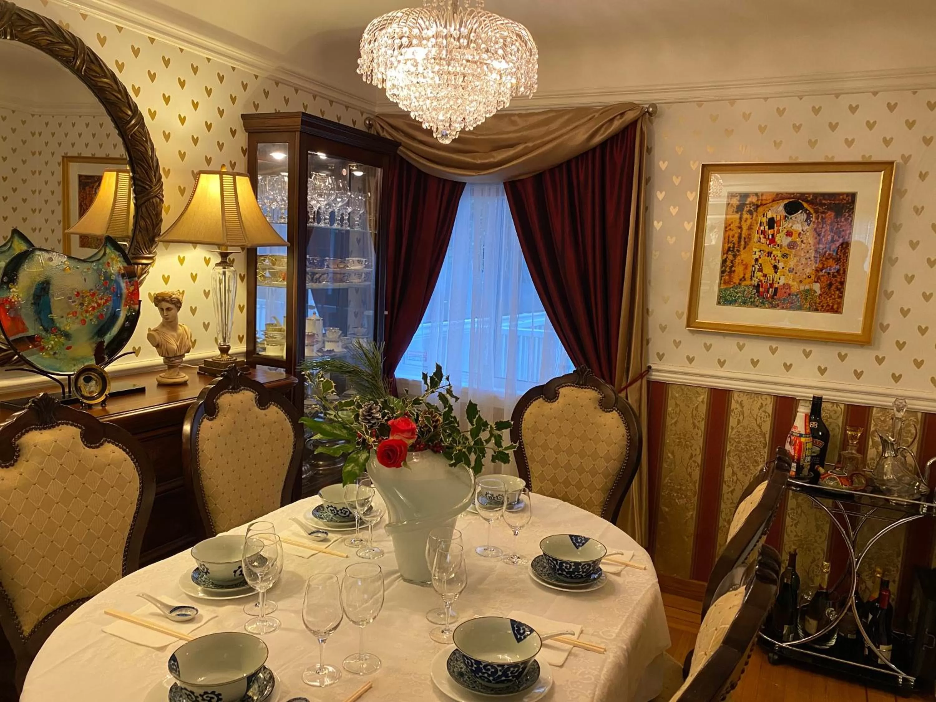 Seating area, Restaurant/Places to Eat in Serenity