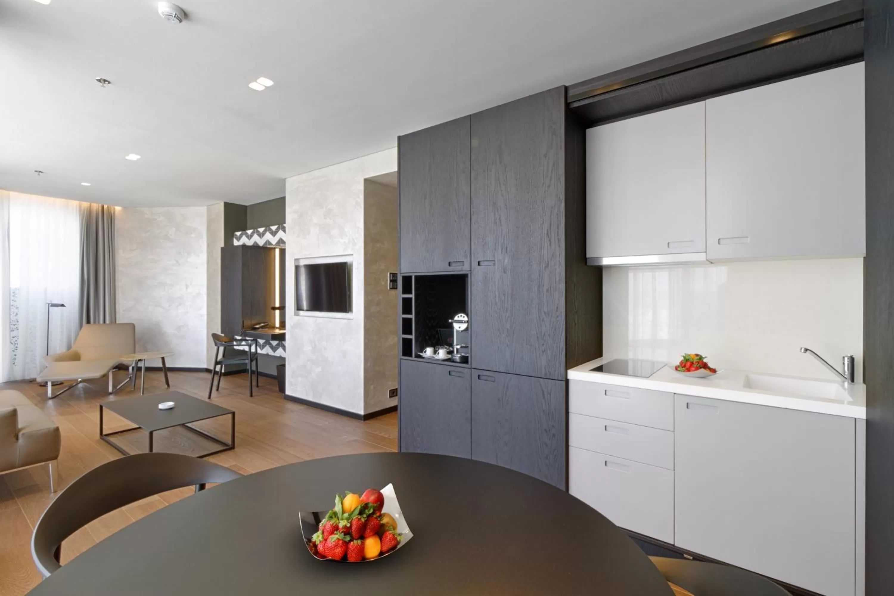 Kitchen or kitchenette in Maritim Hotel Plaza Tirana