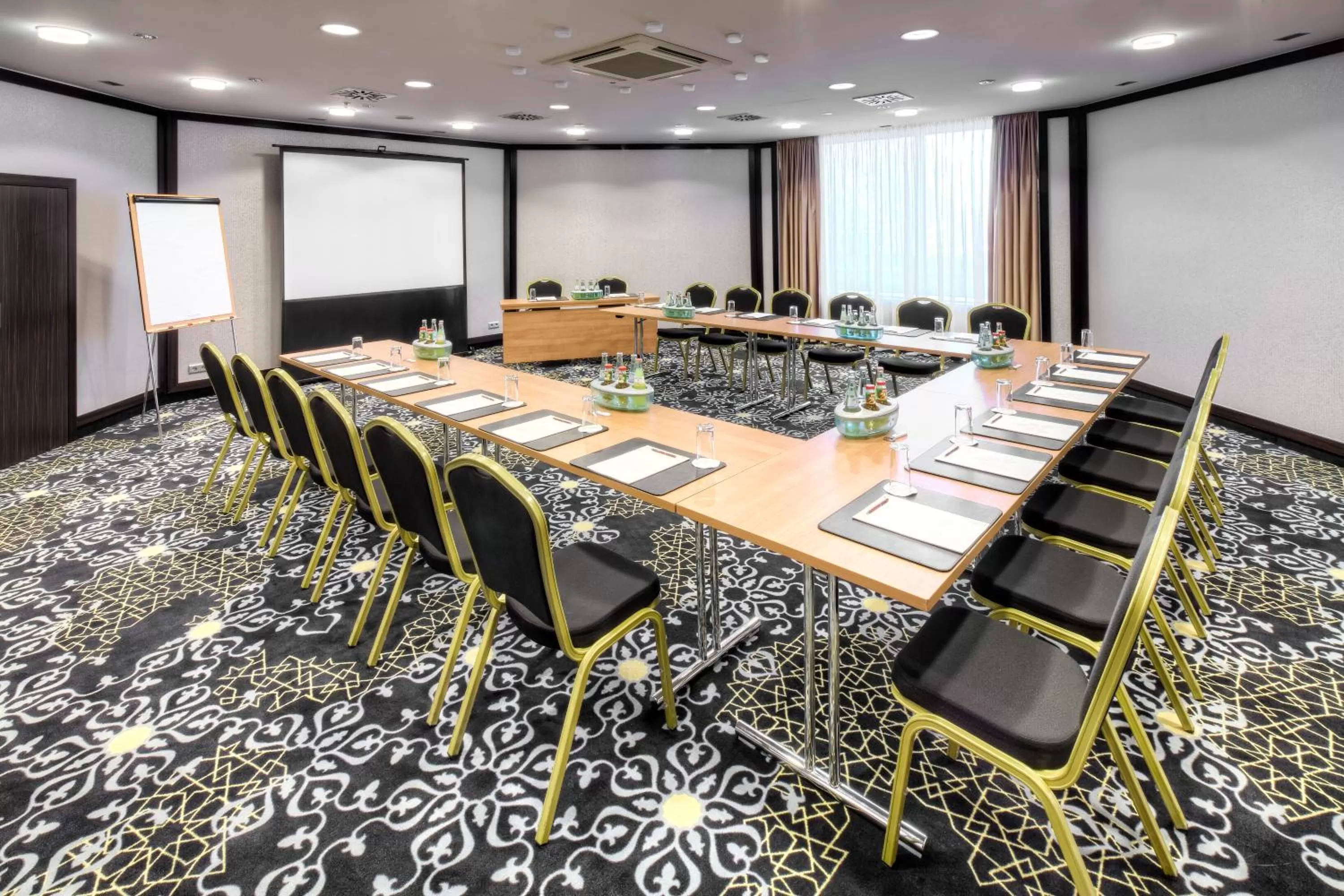 Business facilities in Clayton Hotel Düsseldorf City Centre