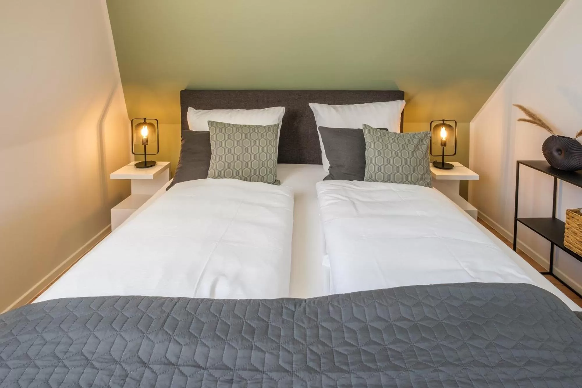 Bed in Stadthotel Jever