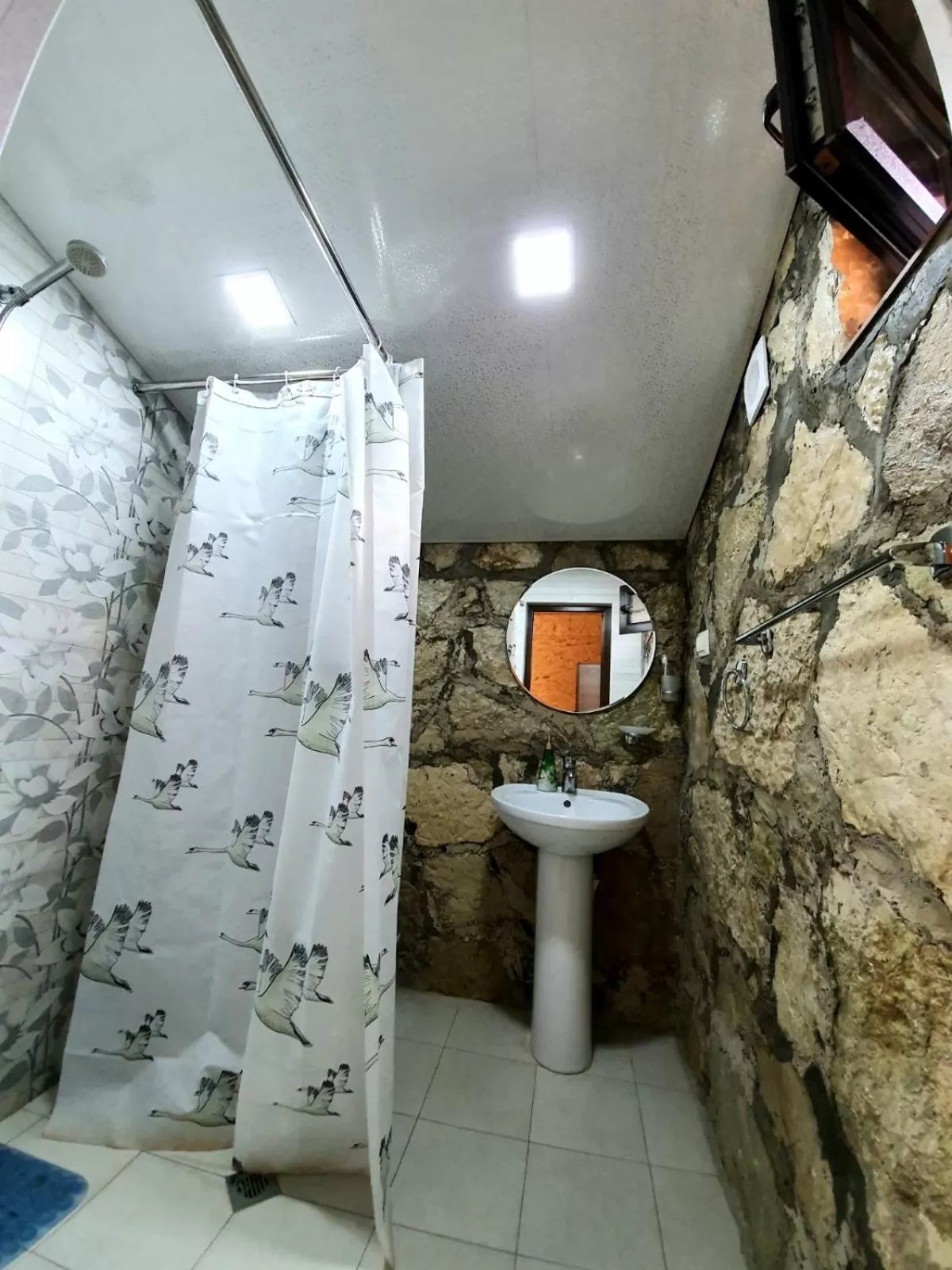 Shower in Guest House Ijevan's Garden