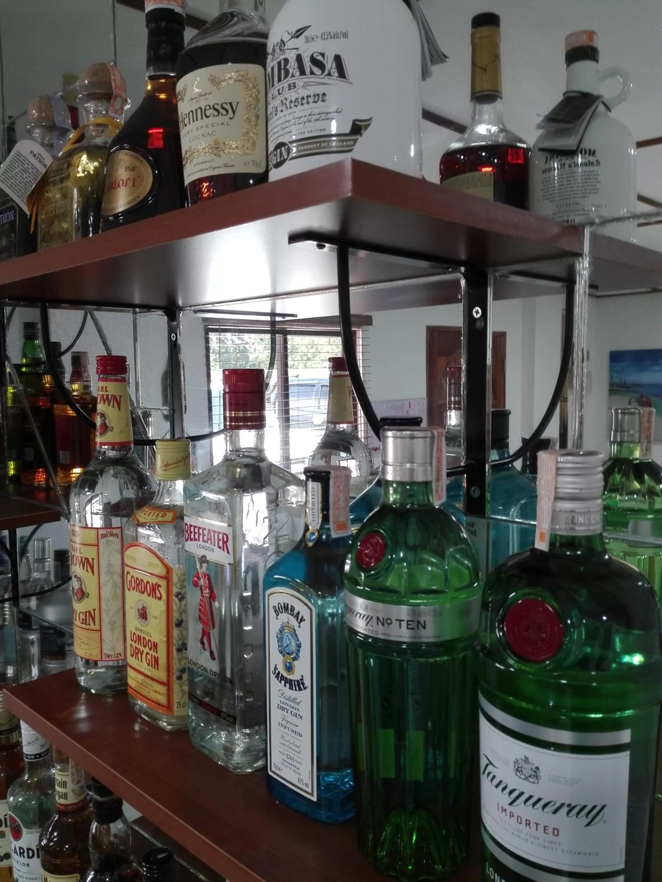 Lounge or bar, Drinks in Jugalis Hotel and Restaurant