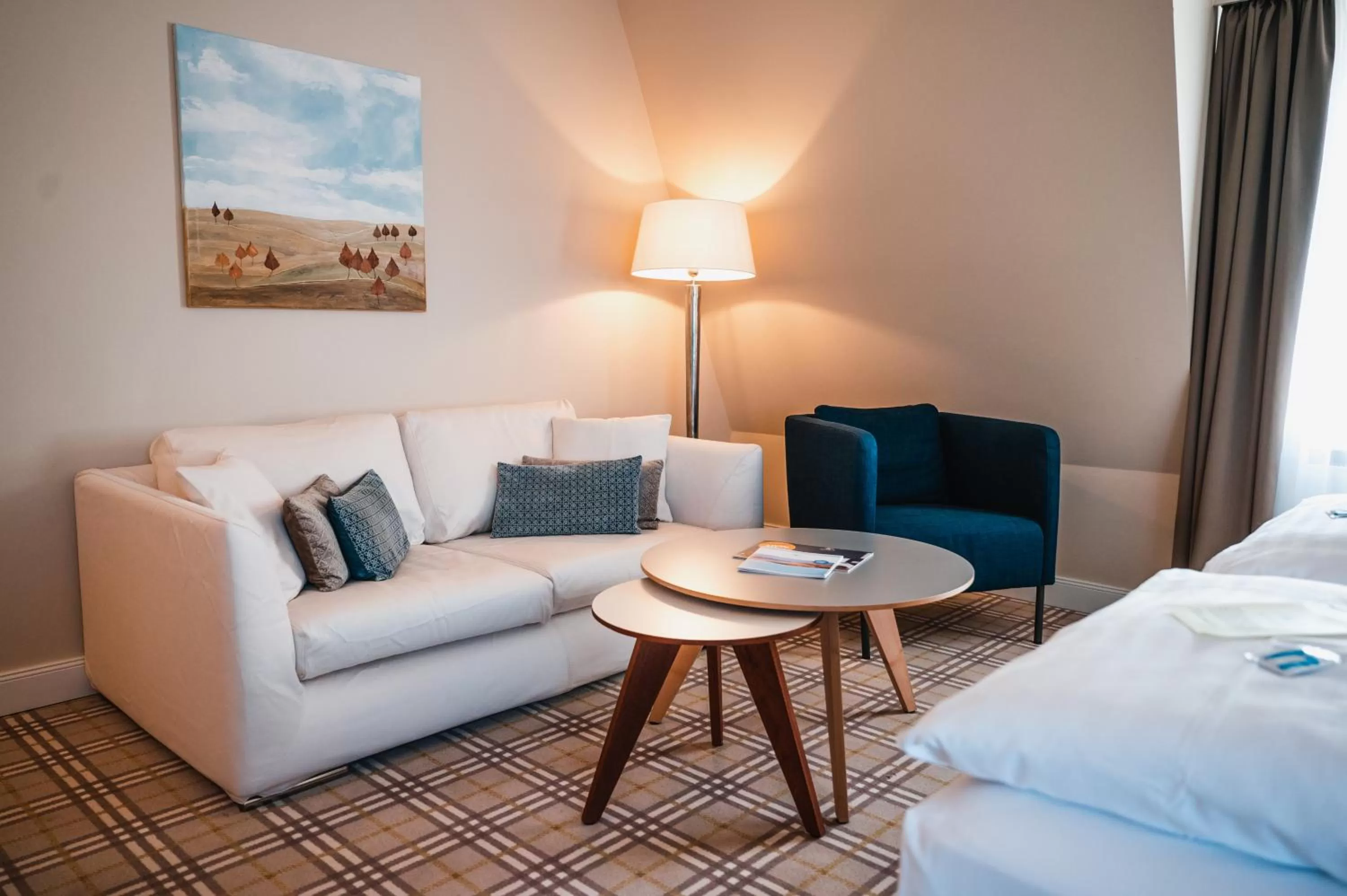 Living room, Bed in Hotel Birke, Ringhotel Kiel