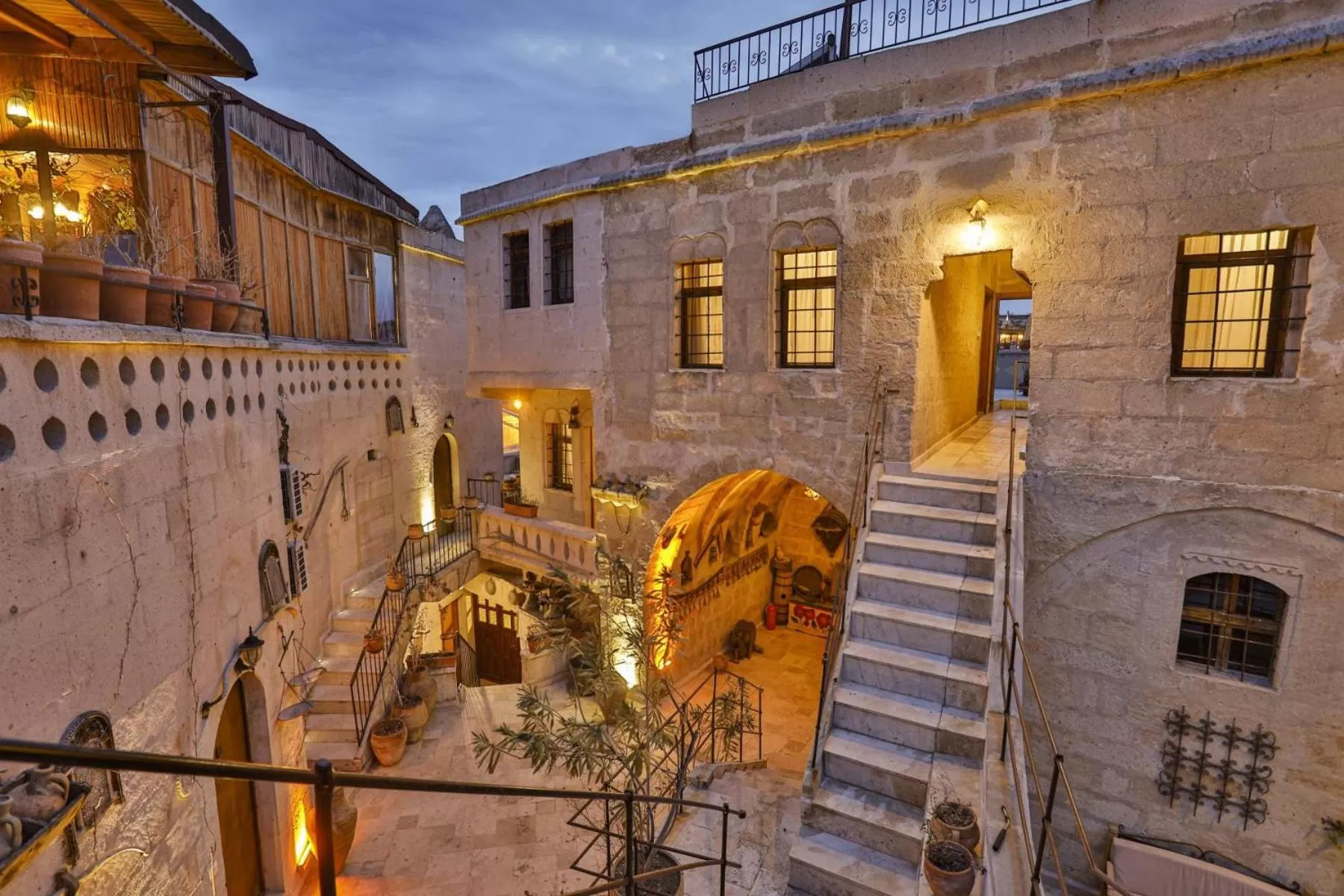 Property building in Kookaburra Hotel