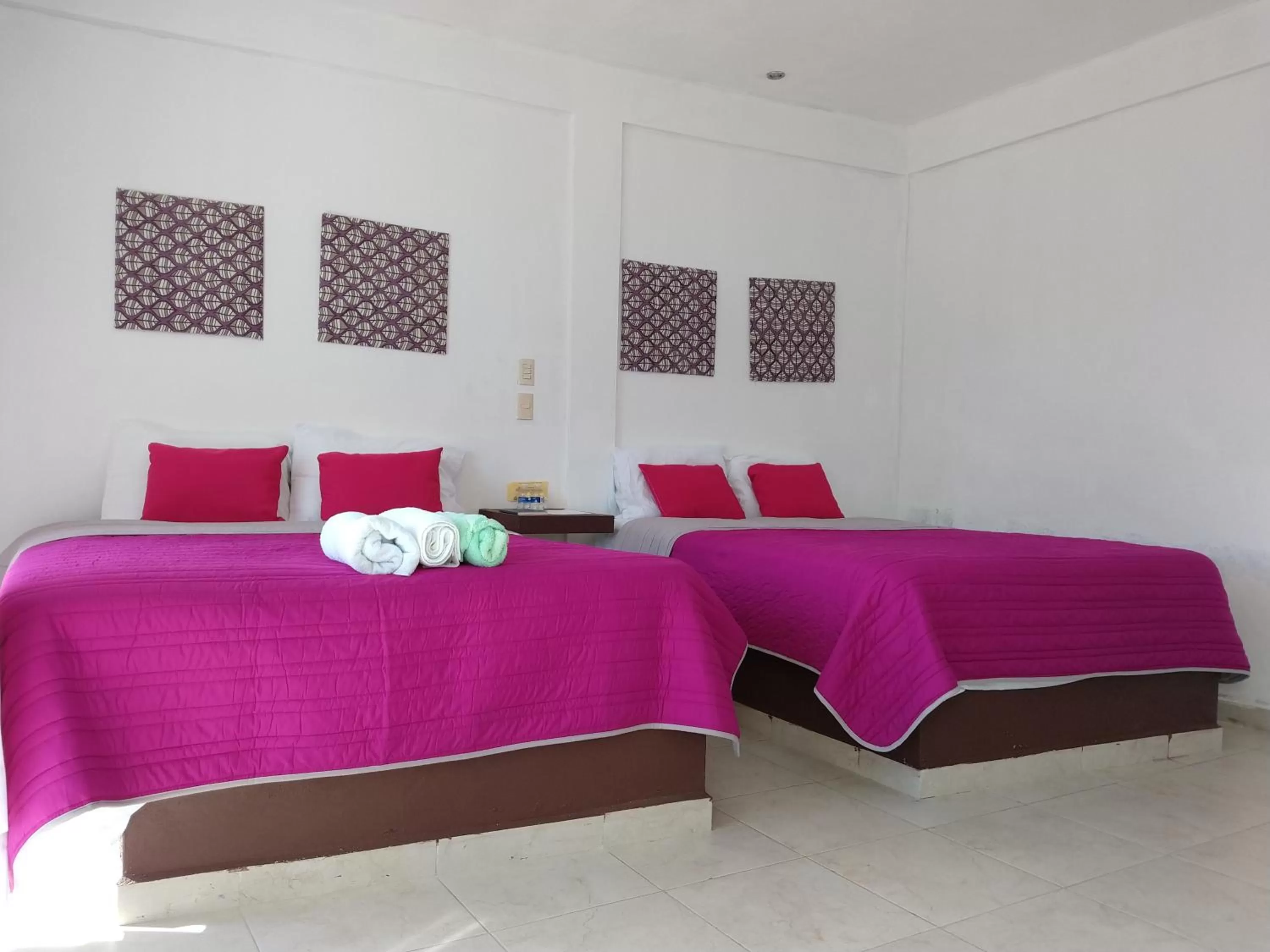 Bed in Hotel España