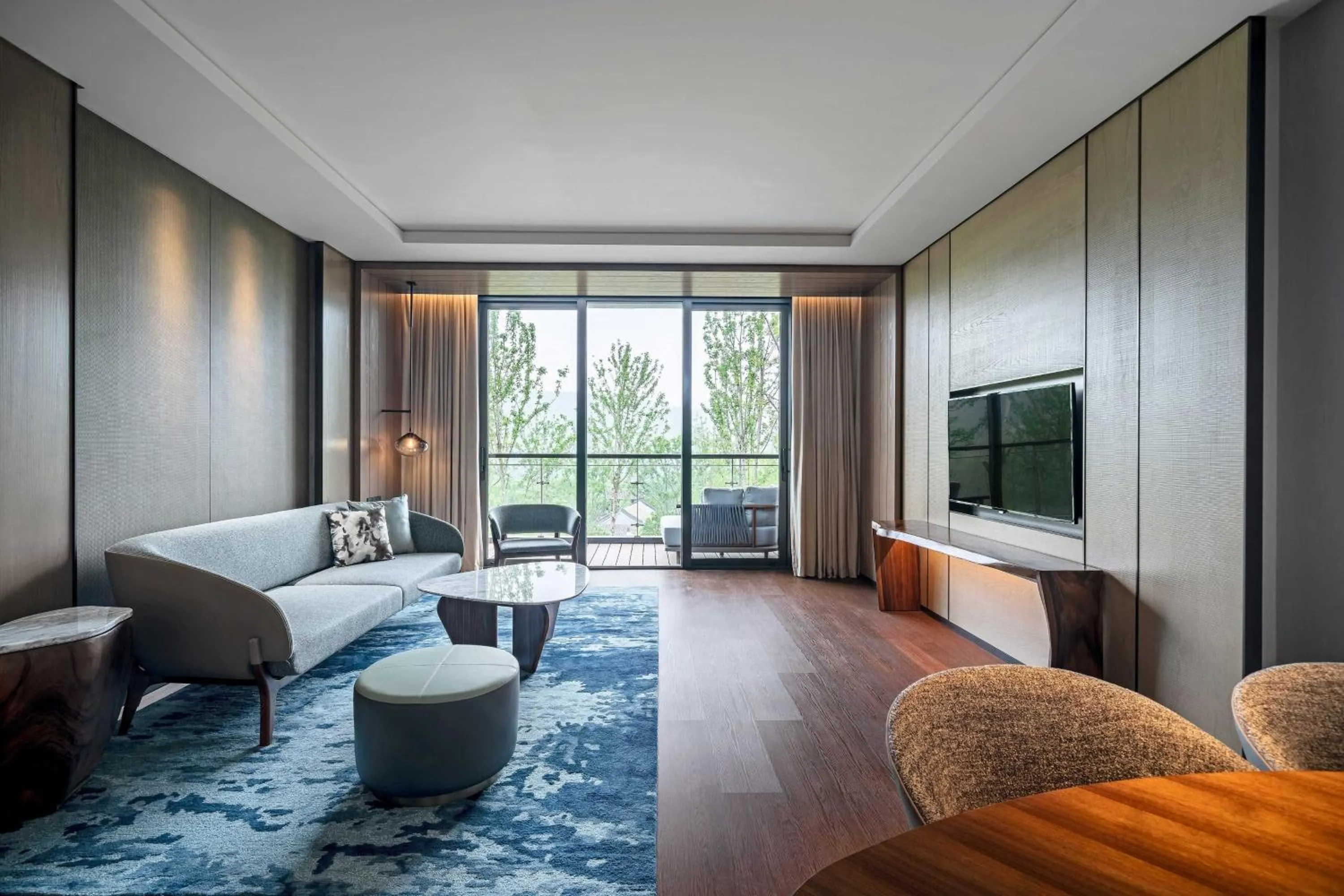 Living room, Bed in The Westin Nanjing Resort & Spa