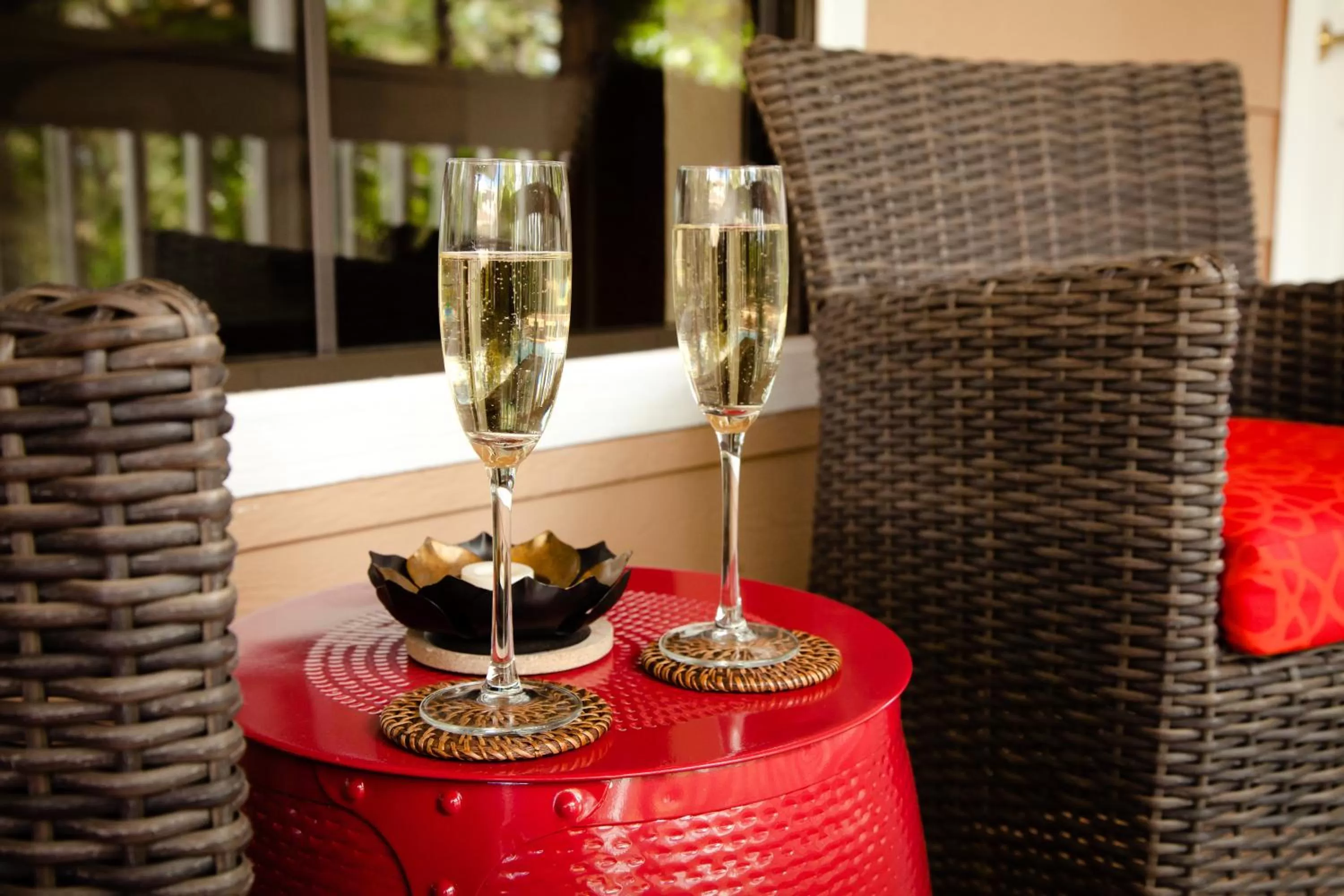 Drinks in Sheridan House Inn- Adult Only Accommodation