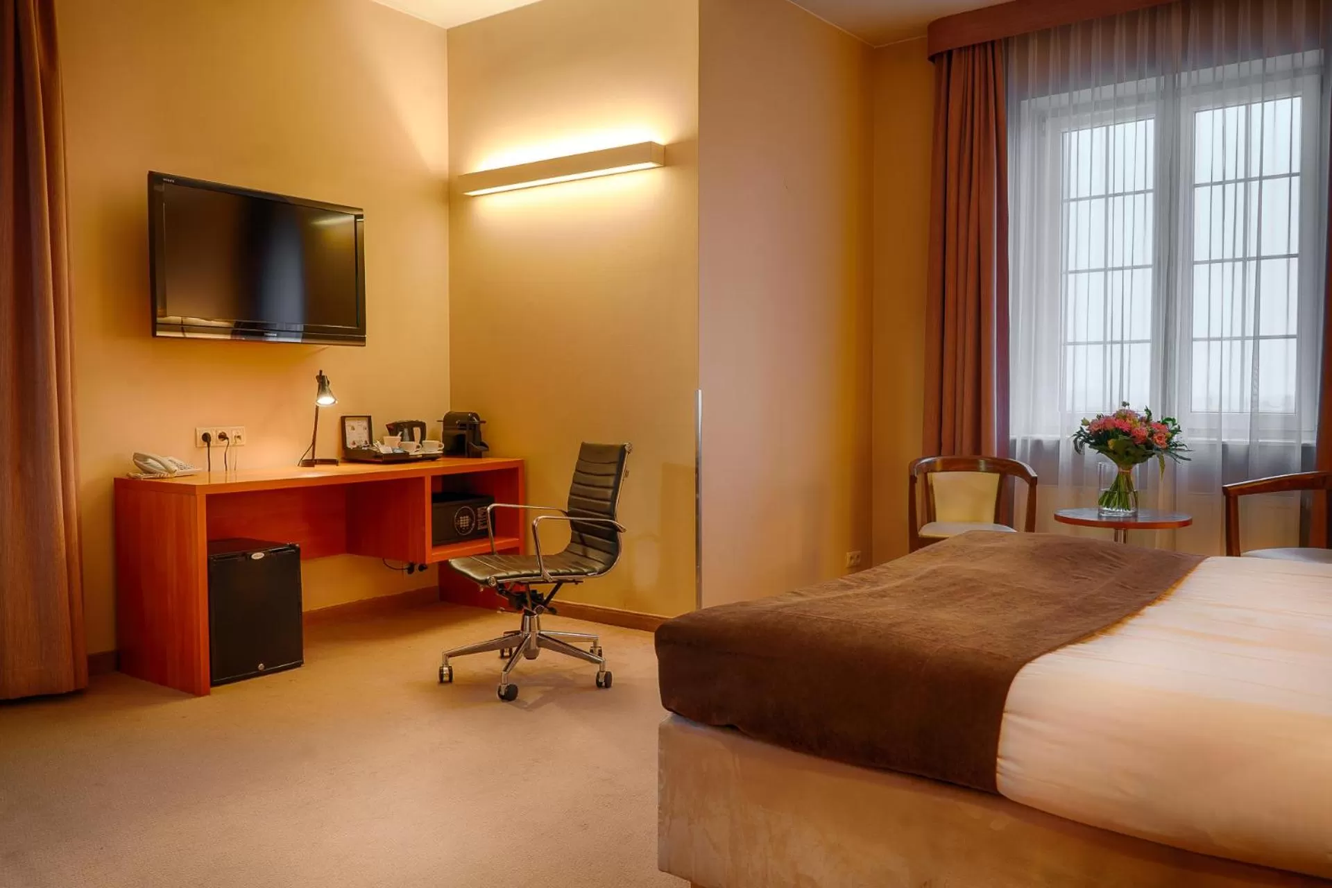 Photo of the whole room, Bed in Focus Hotel Szczecin