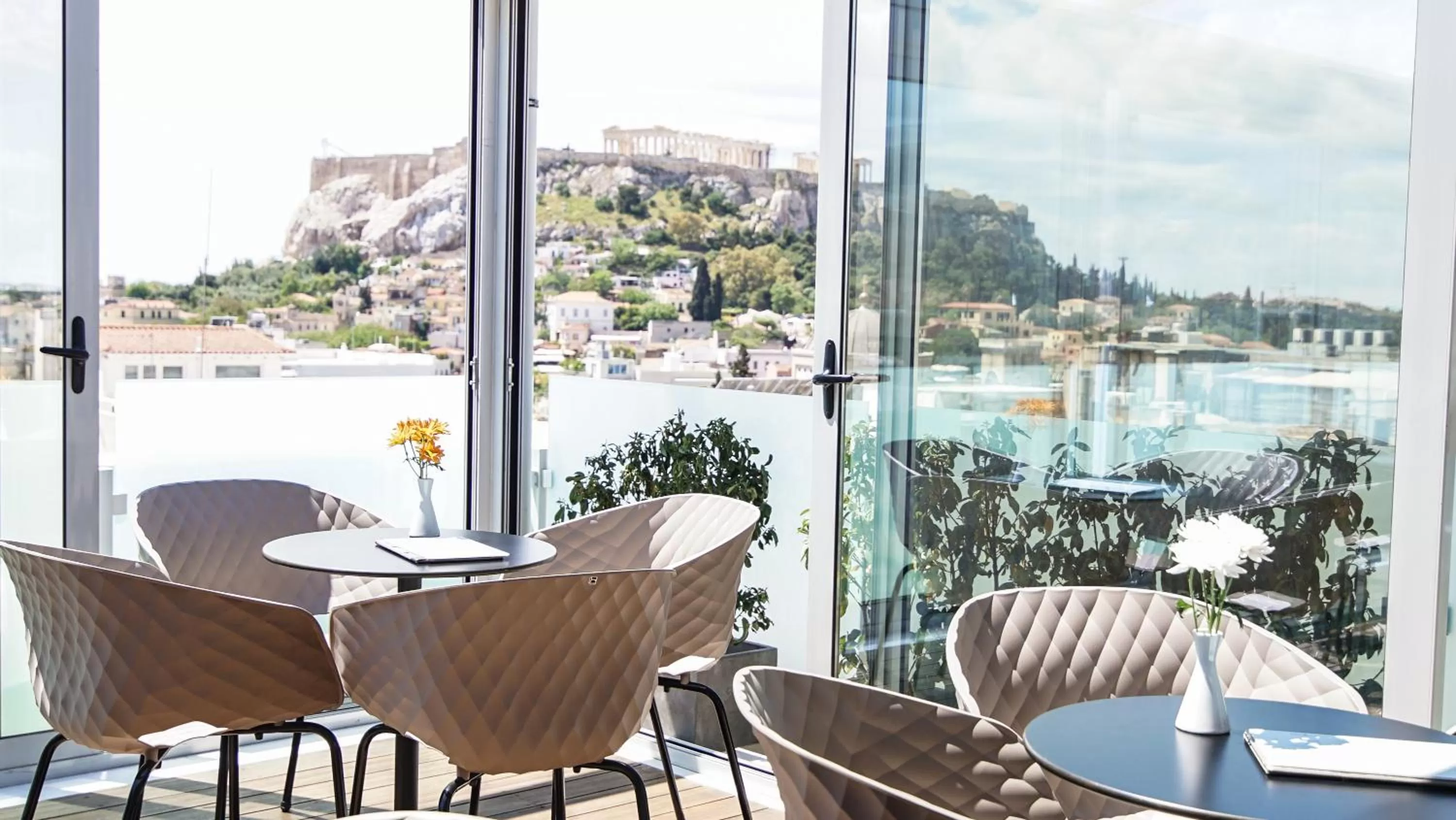 Restaurant/places to eat in Athens Cypria Hotel