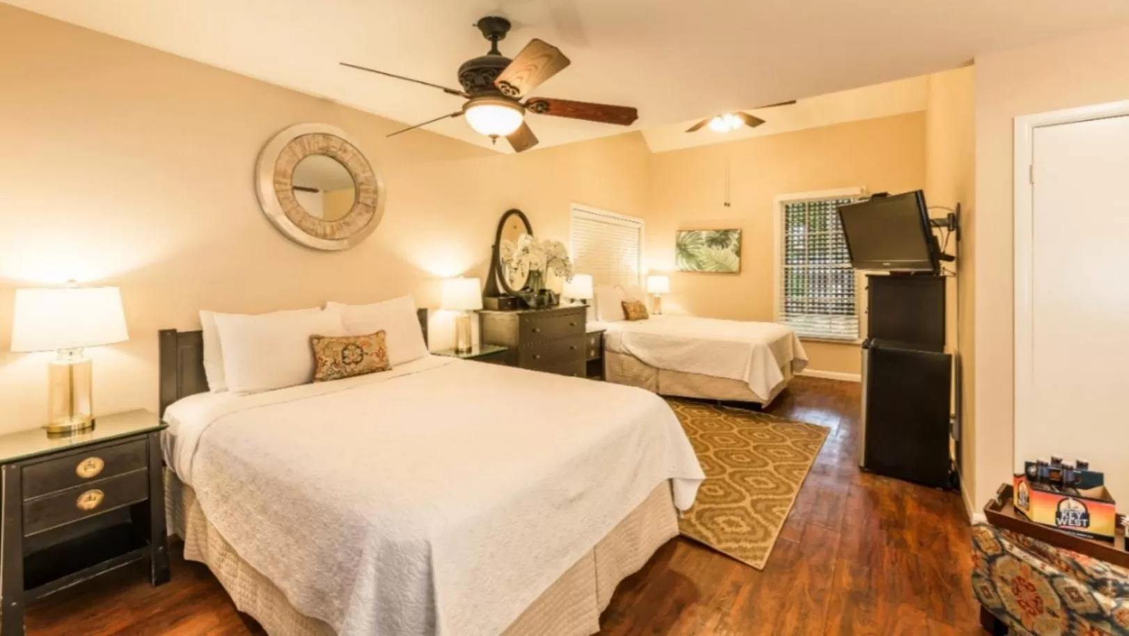 Bed in Old Town Manor