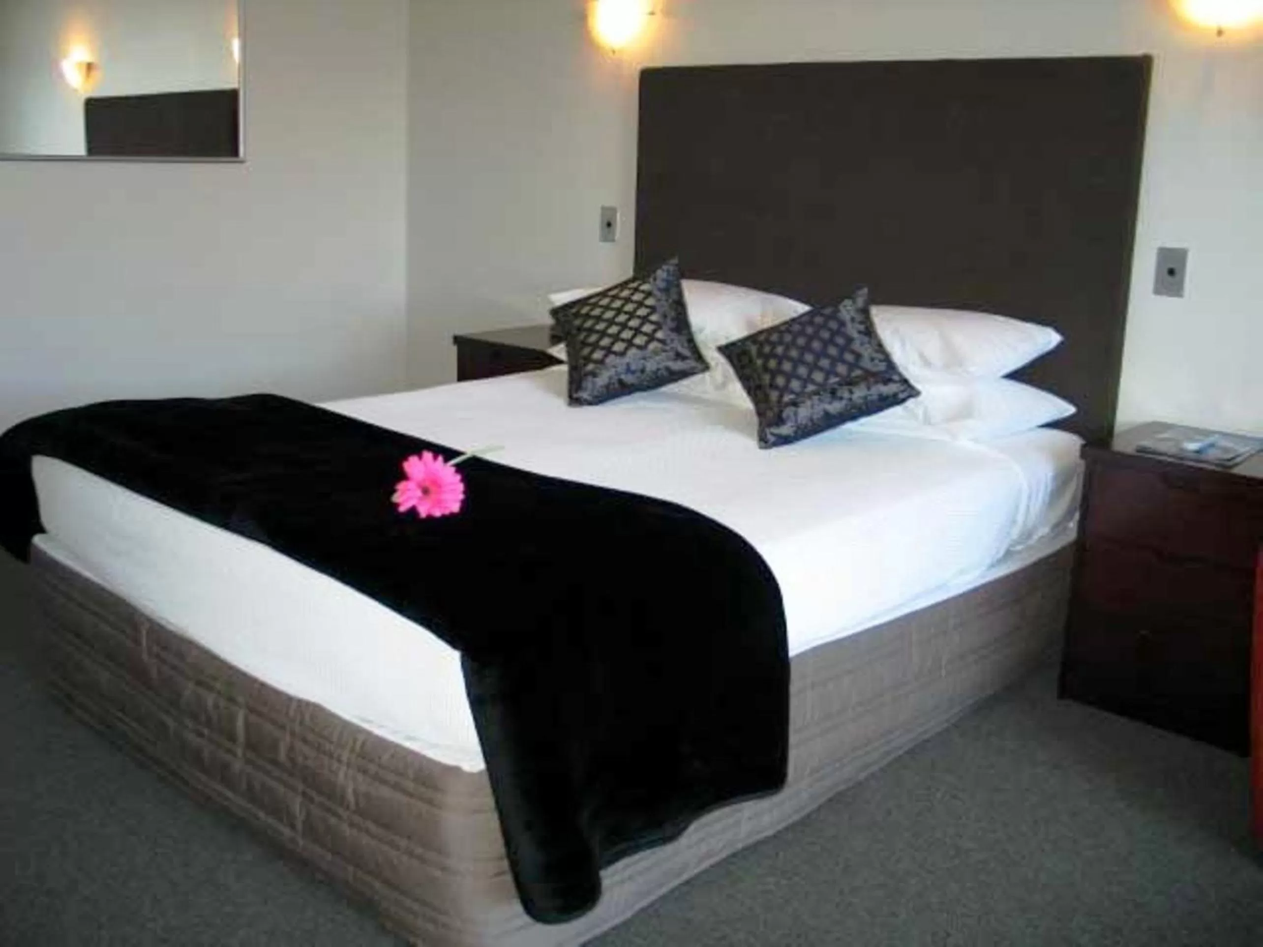 Bed in City Central Motel Apartments