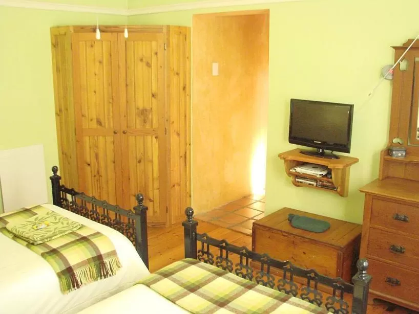 Bedroom, Bed in The Farmhouse B&B
