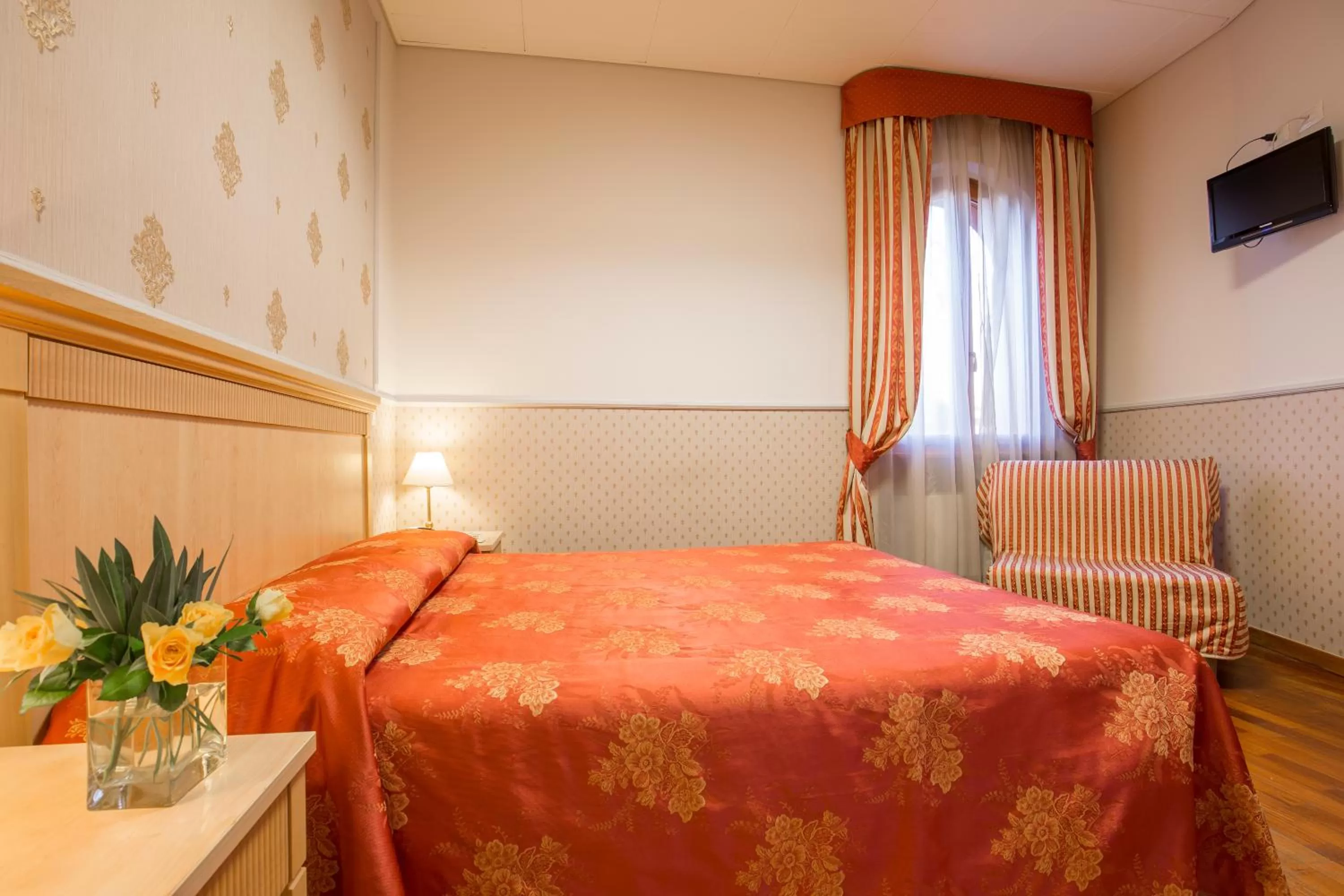 Bed in Hotel Arco Di Travertino