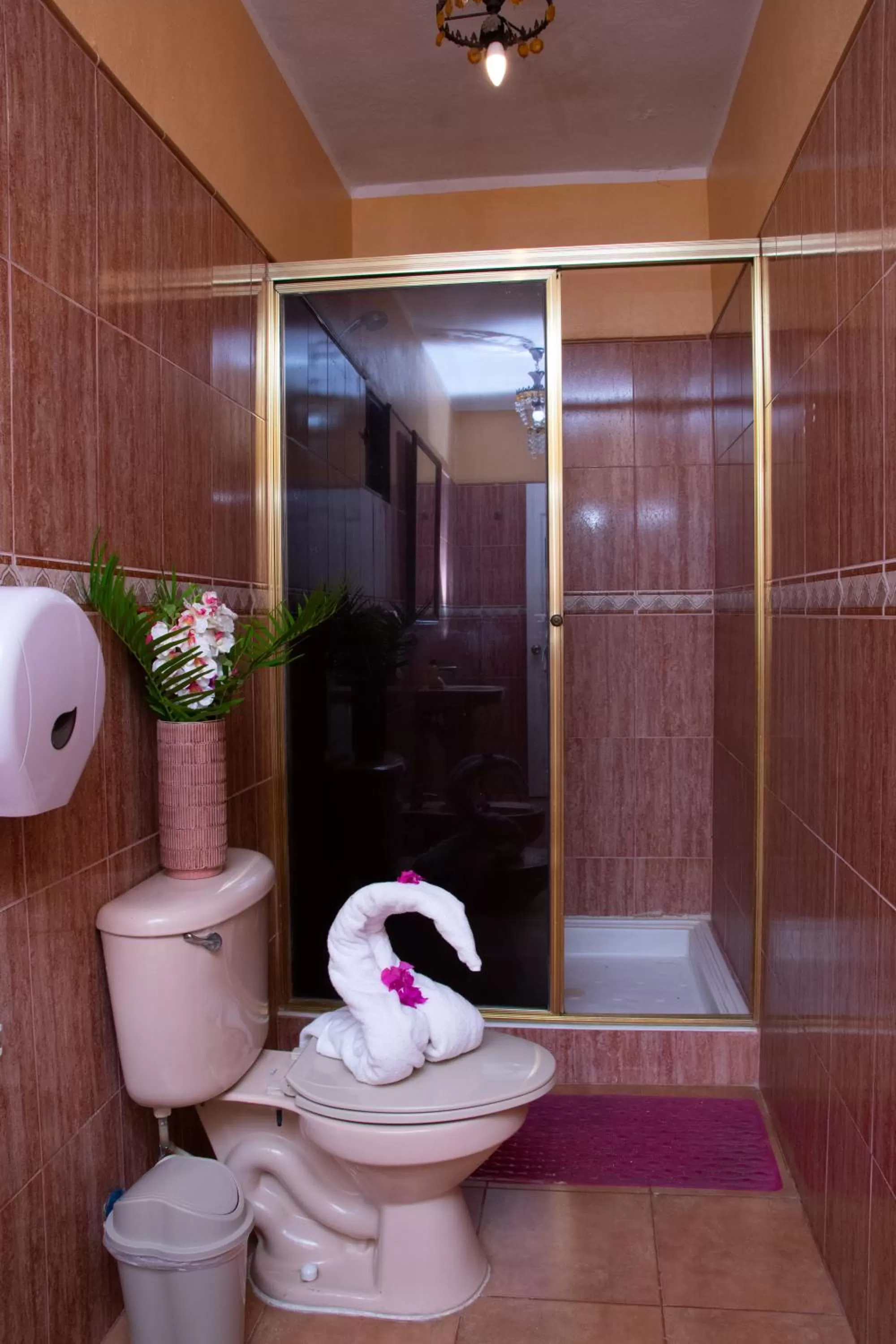 Bathroom in Aparthotel Castillo Real