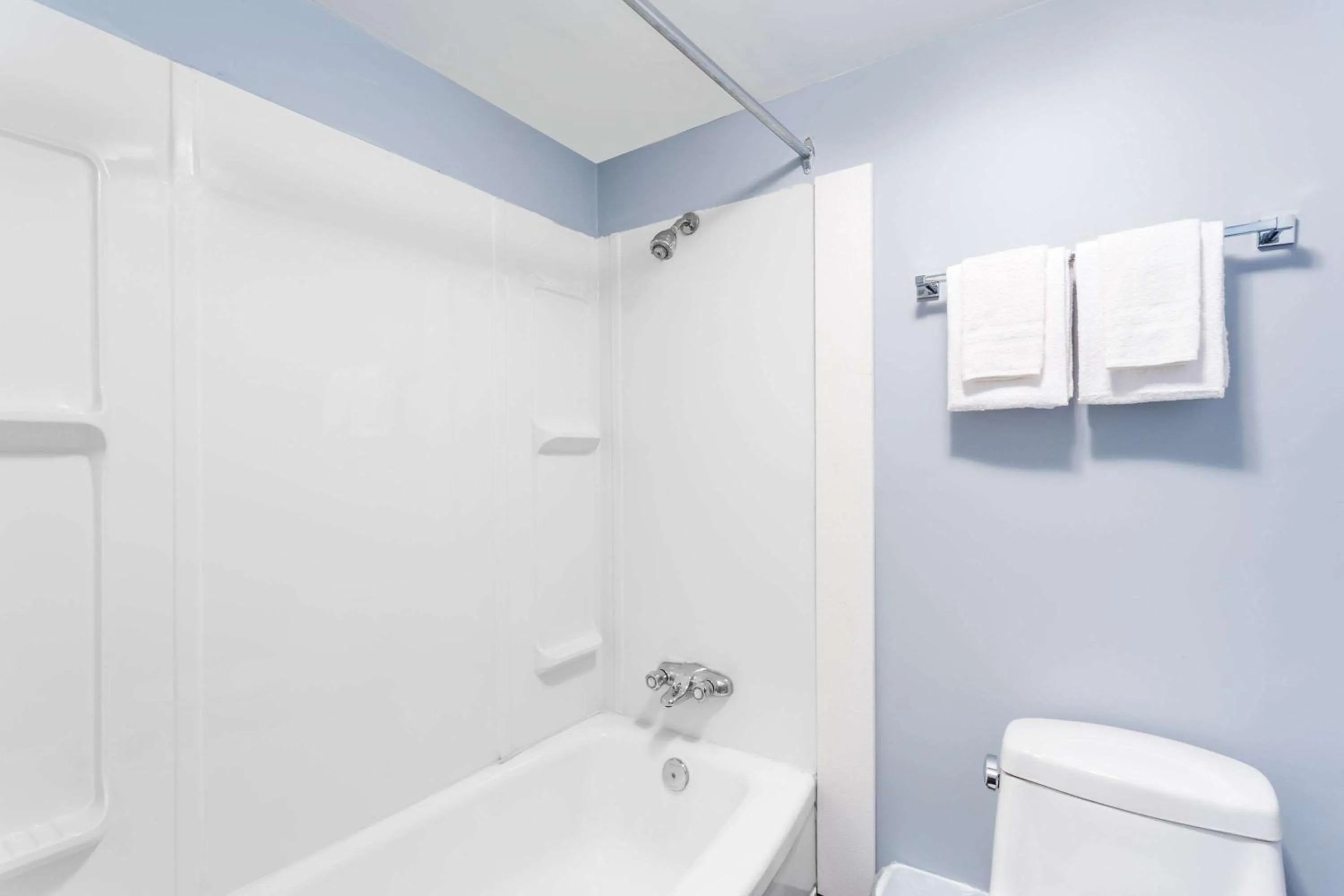 Shower in Thriftlodge by Wyndham Regina North