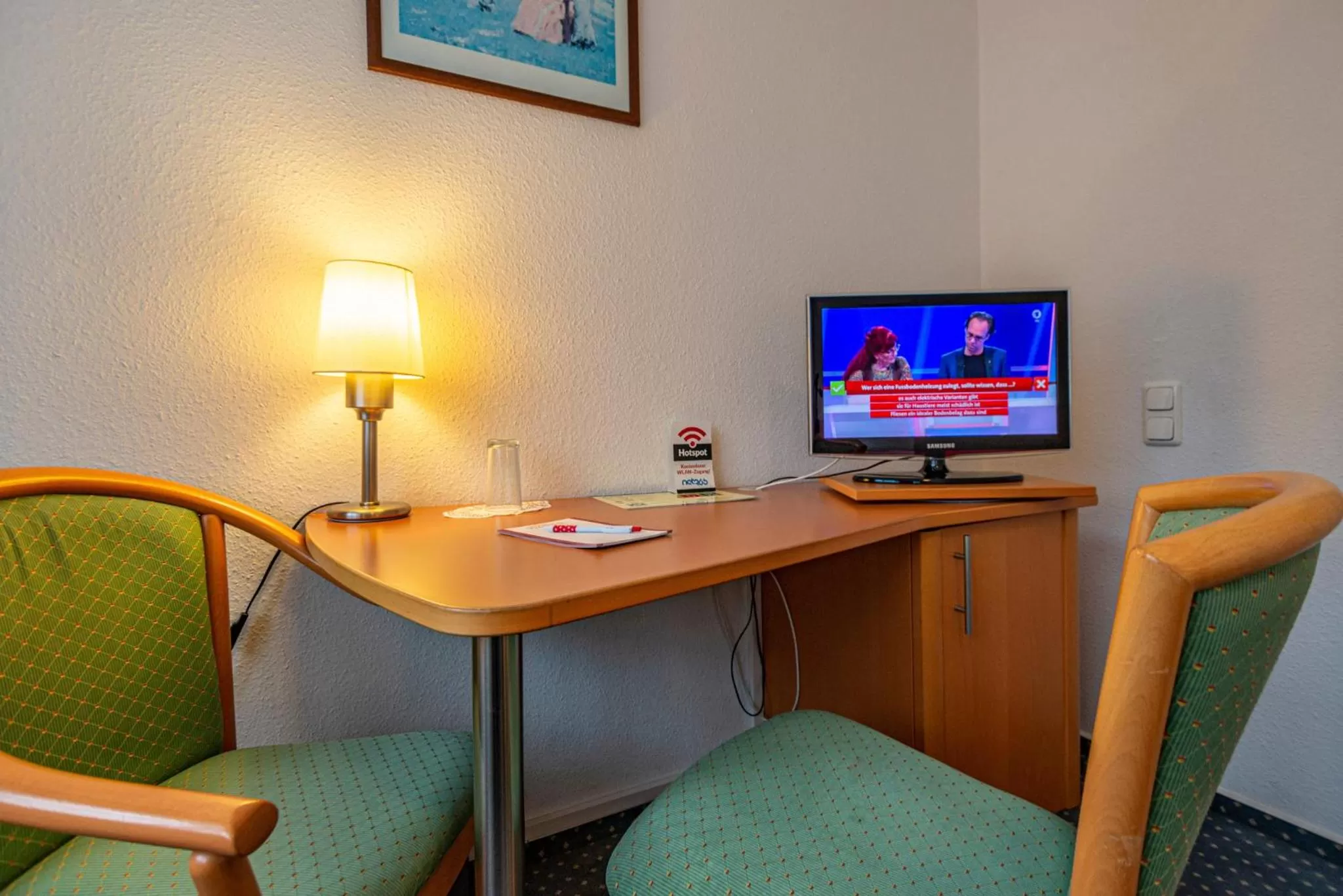 TV and multimedia in Hotel Rostock West im "Kritzmow Park"