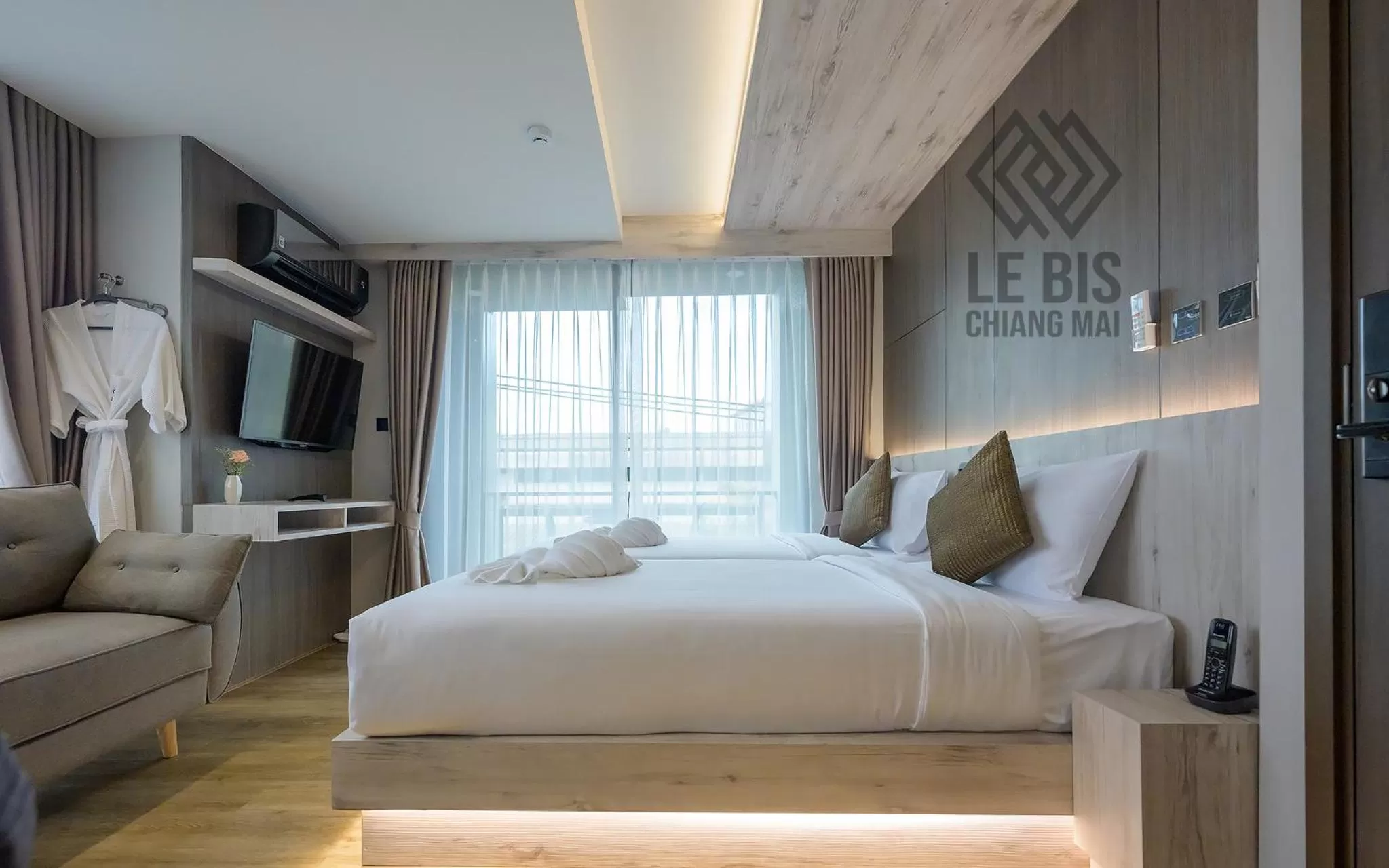 Bed in Le Bis Hotel