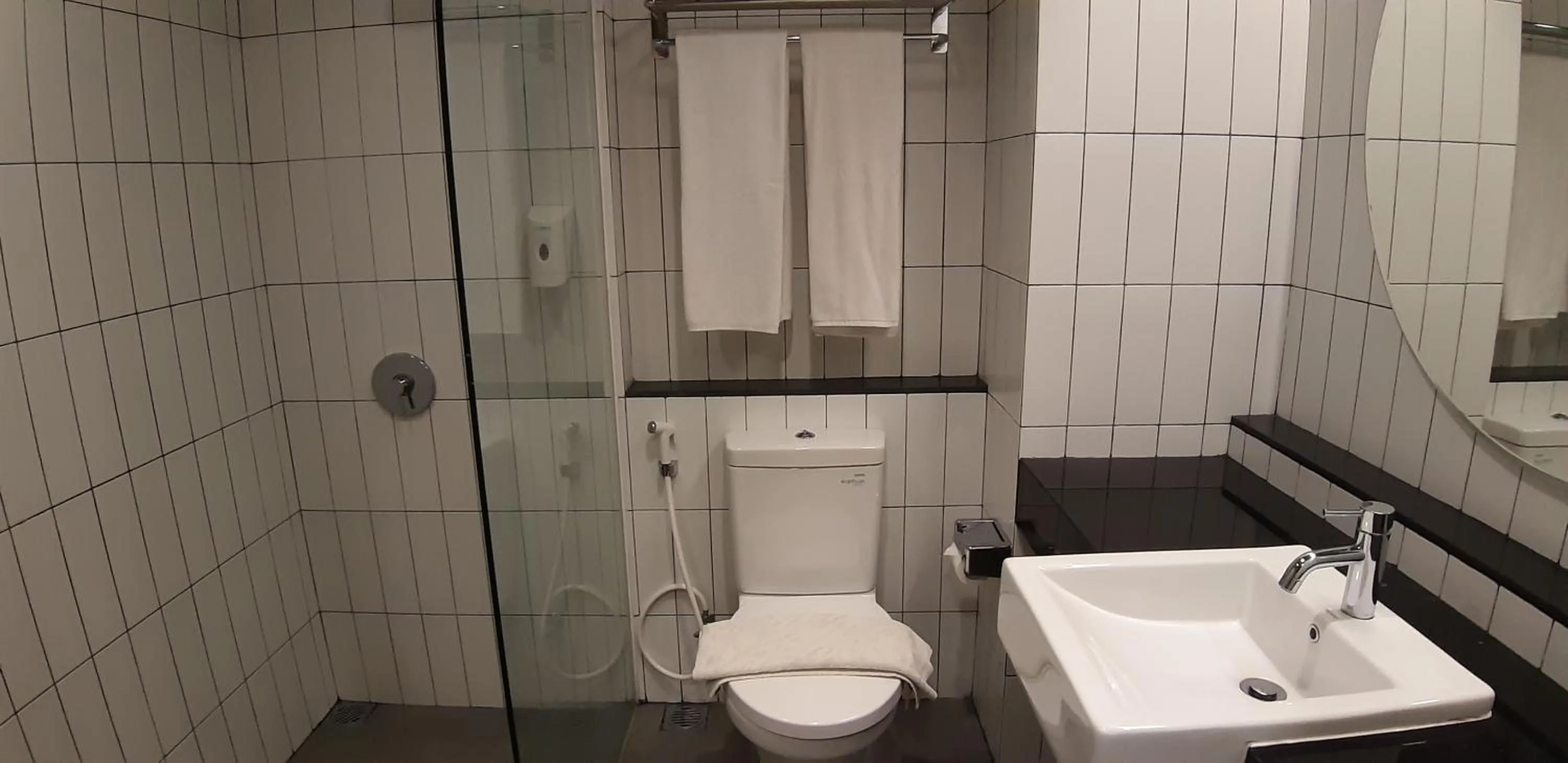 Bathroom in Grand Cordela Hotel AS Putra Kuningan