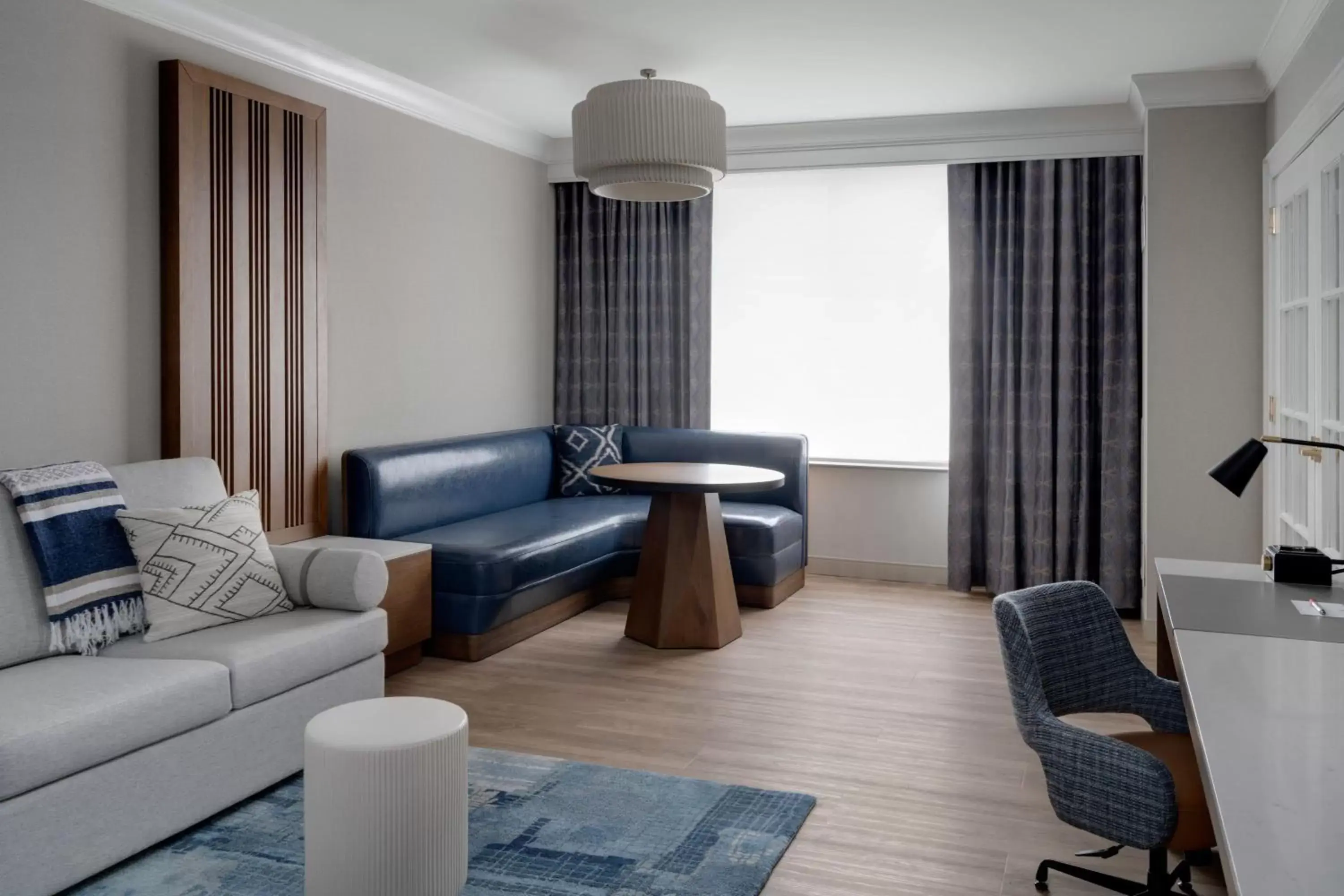 King Suite with Sofa Bed in Austin Marriott South King Suite with Sofa Bed in Austin Marriott South